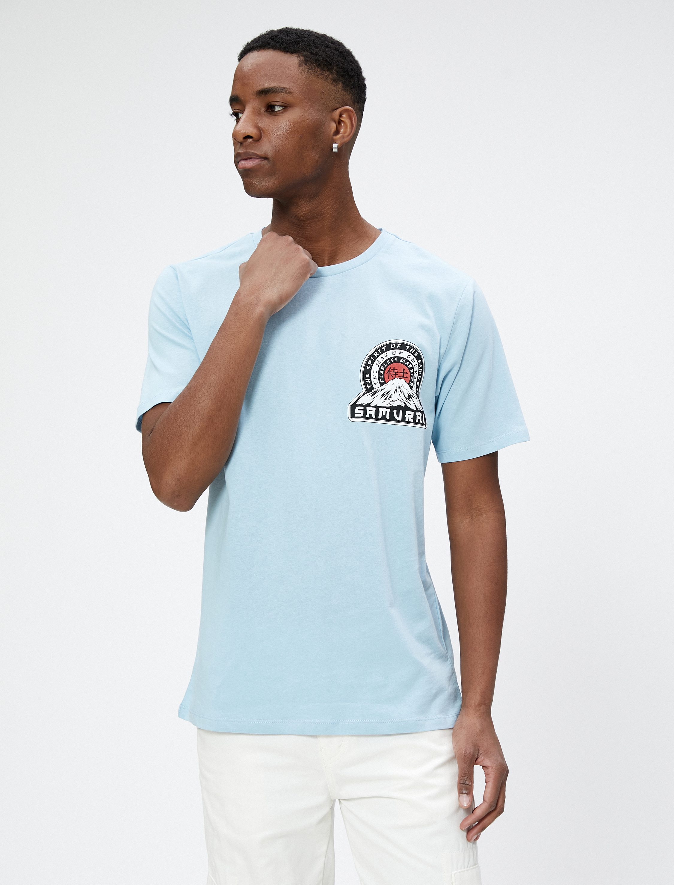   Uzakdoğu Baskılı Tişört Bisiklet Yaka Dar Kesim Kısa Kollu