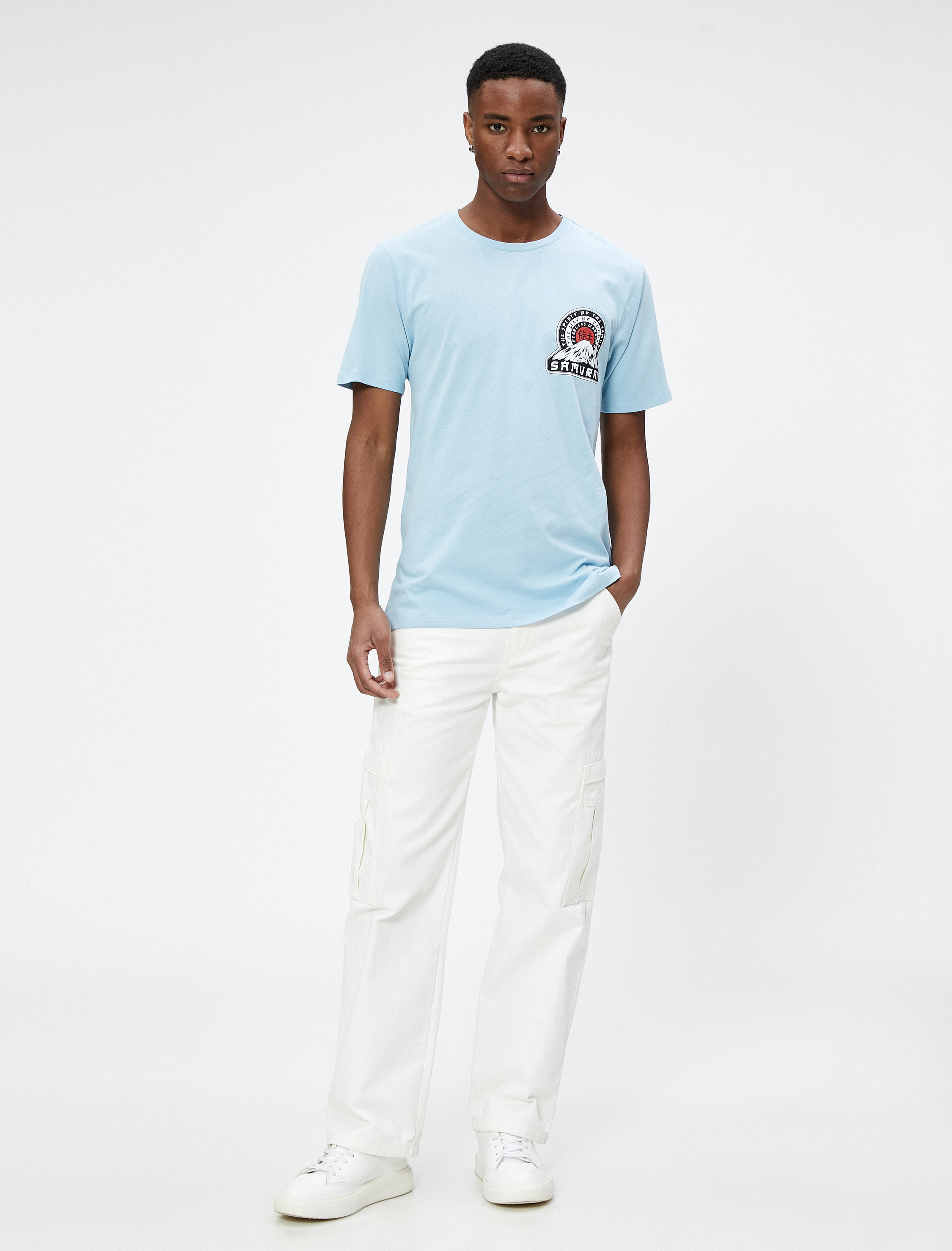   Uzakdoğu Baskılı Tişört Bisiklet Yaka Dar Kesim Kısa Kollu