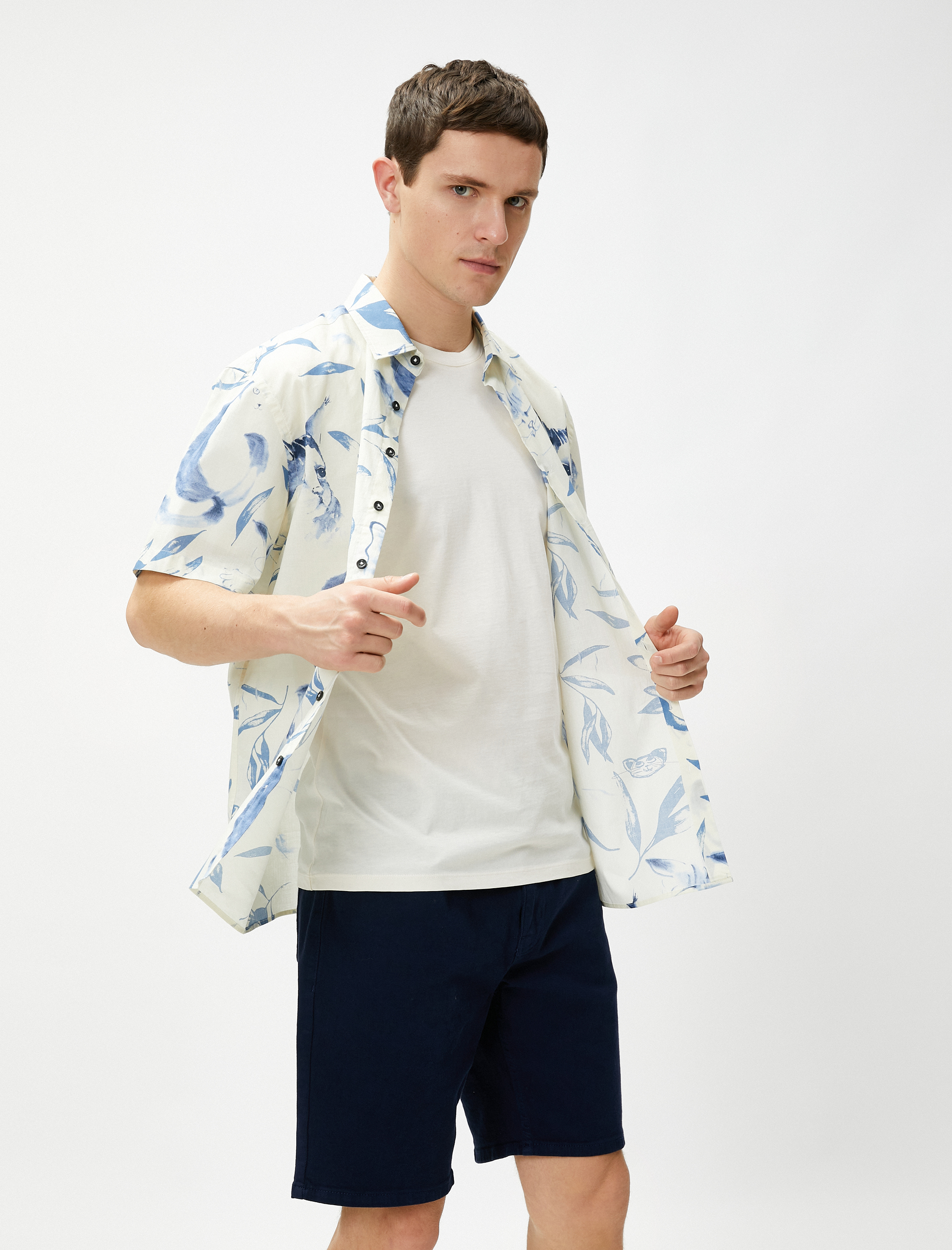   Yazlık Gömlek Kısa Kollu Kedi Baskılı Klasik Yaka Düğmeli