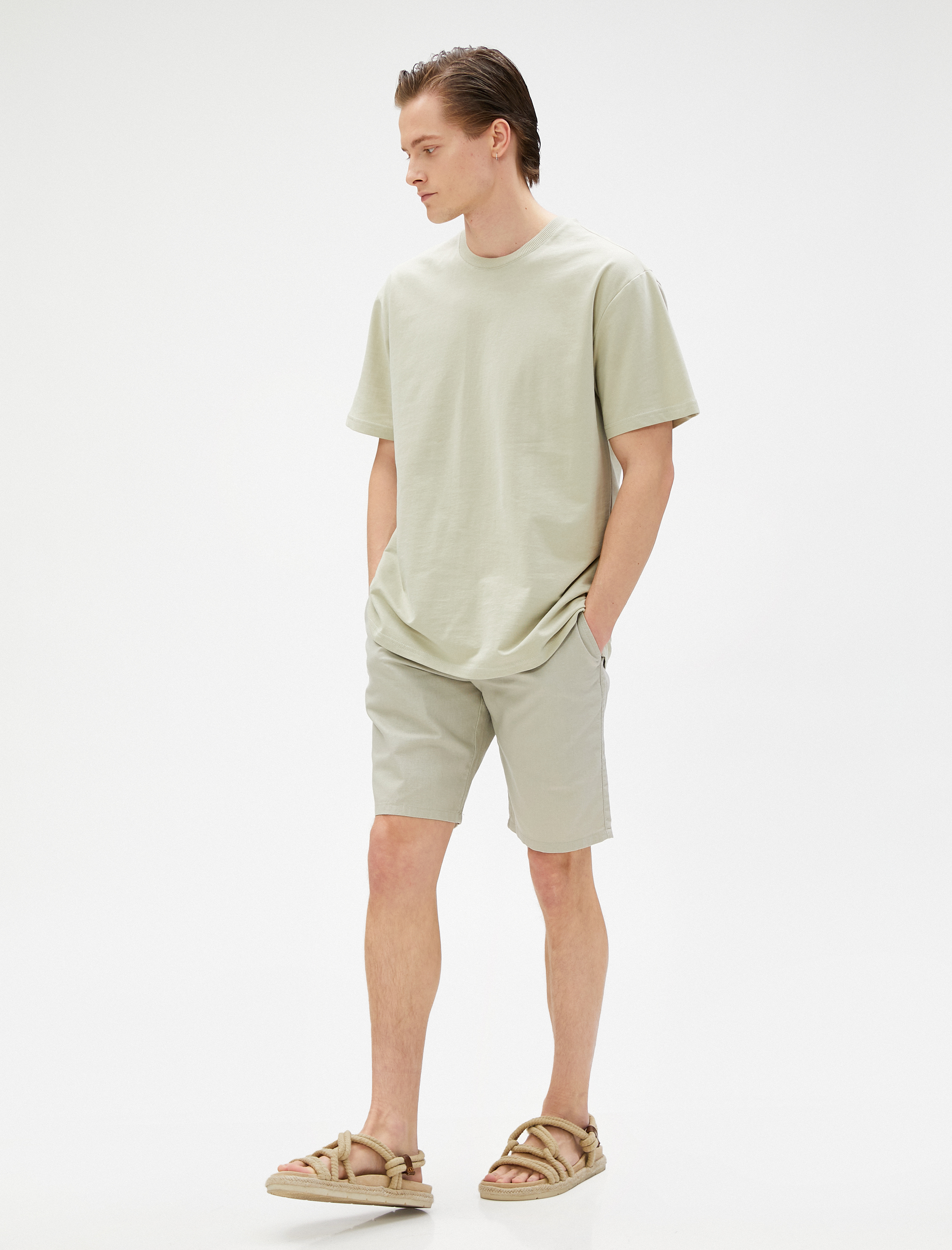 Bermuda Şort Keten Karışımlı Cep Detaylı Düğmeli