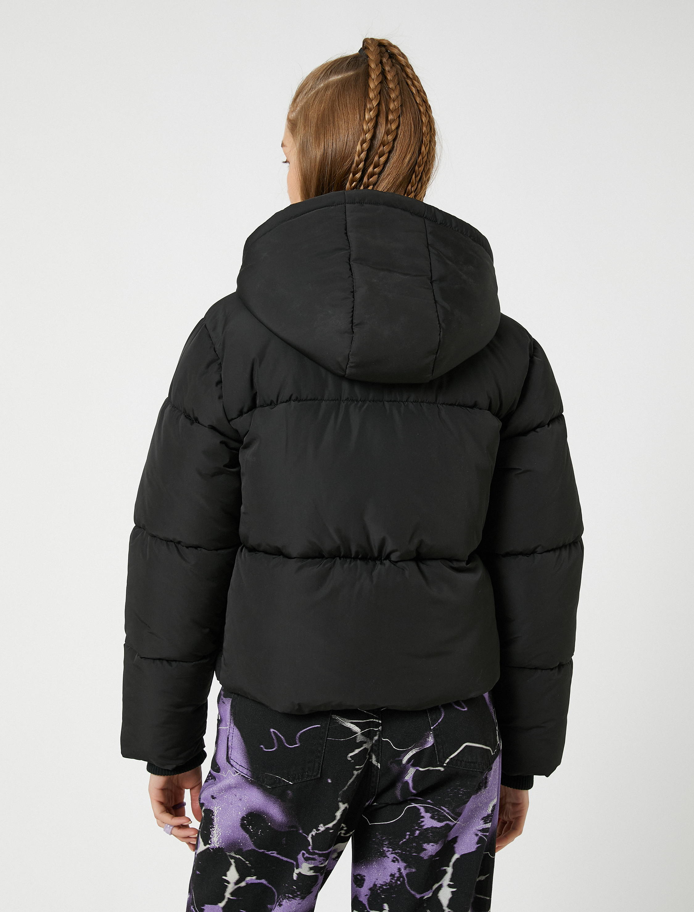   Kısa Şişme Mont Kapüşonlu Fermuarlı Cep Detaylı