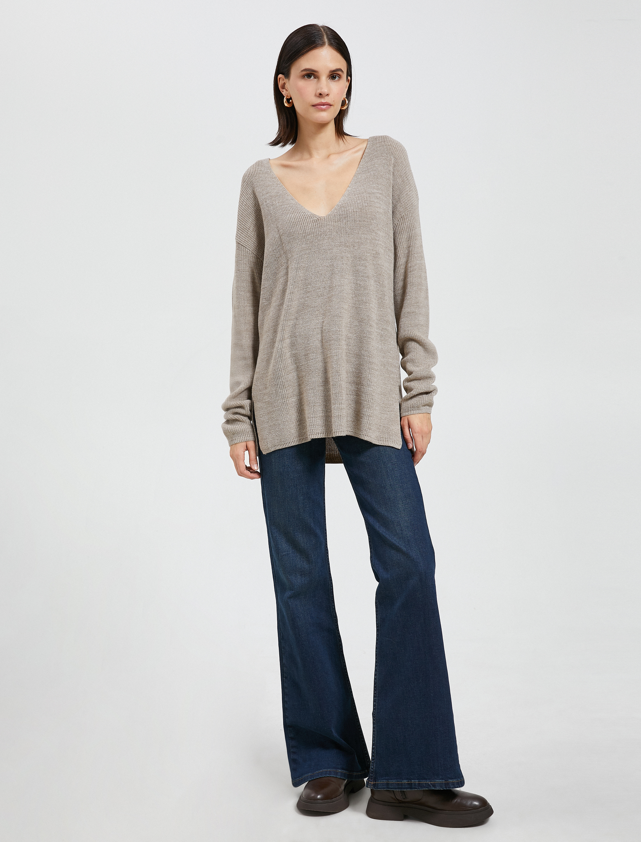   V Yaka Süveter Oversize Uzun Kollu Kaşmir Dokulu