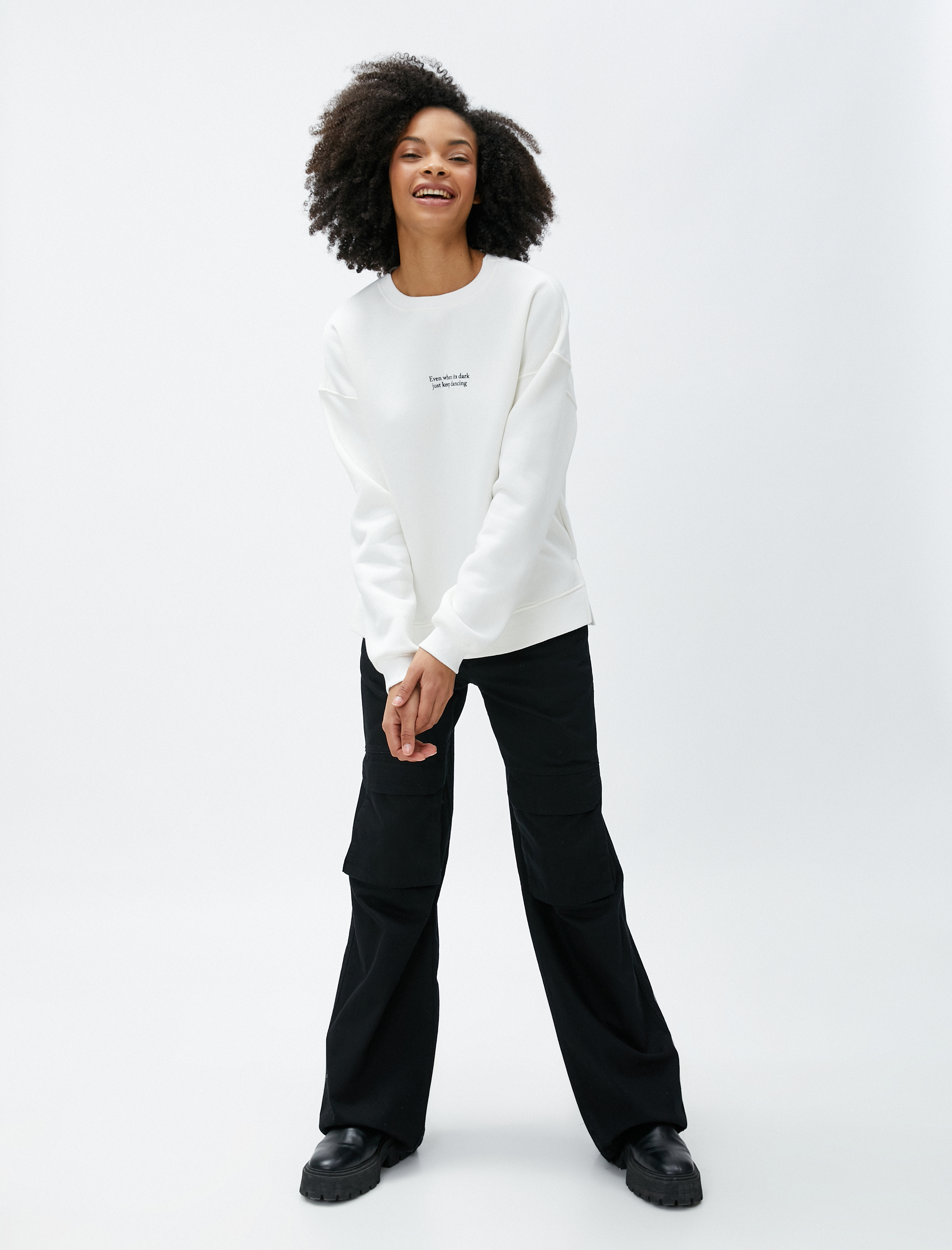   Şardonlu Bisiklet Yaka Sweatshirt Slogan Baskılı Uzun Kollu Ribanalı