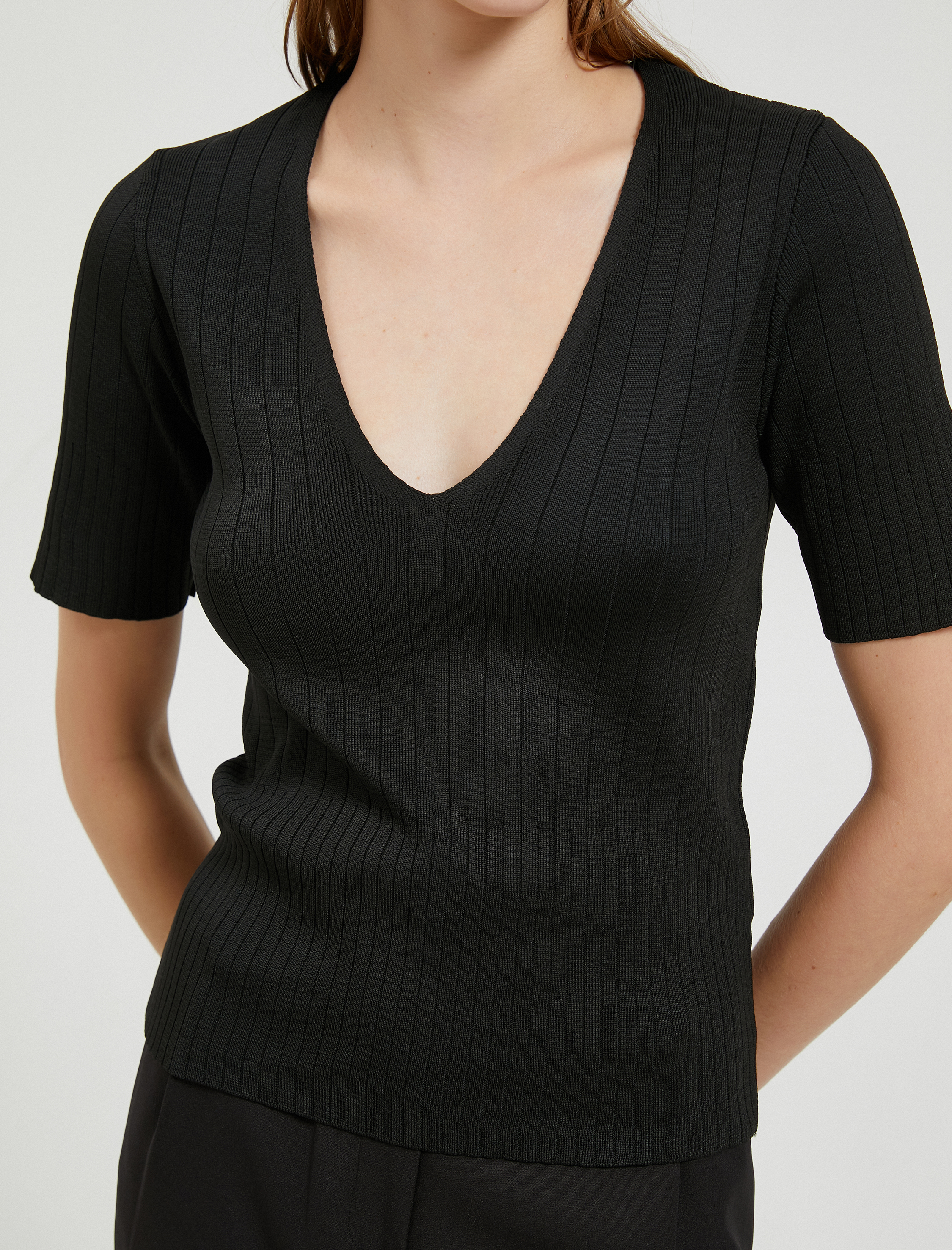   Kısa Kollu Triko Kazak V Yaka Ribanalı