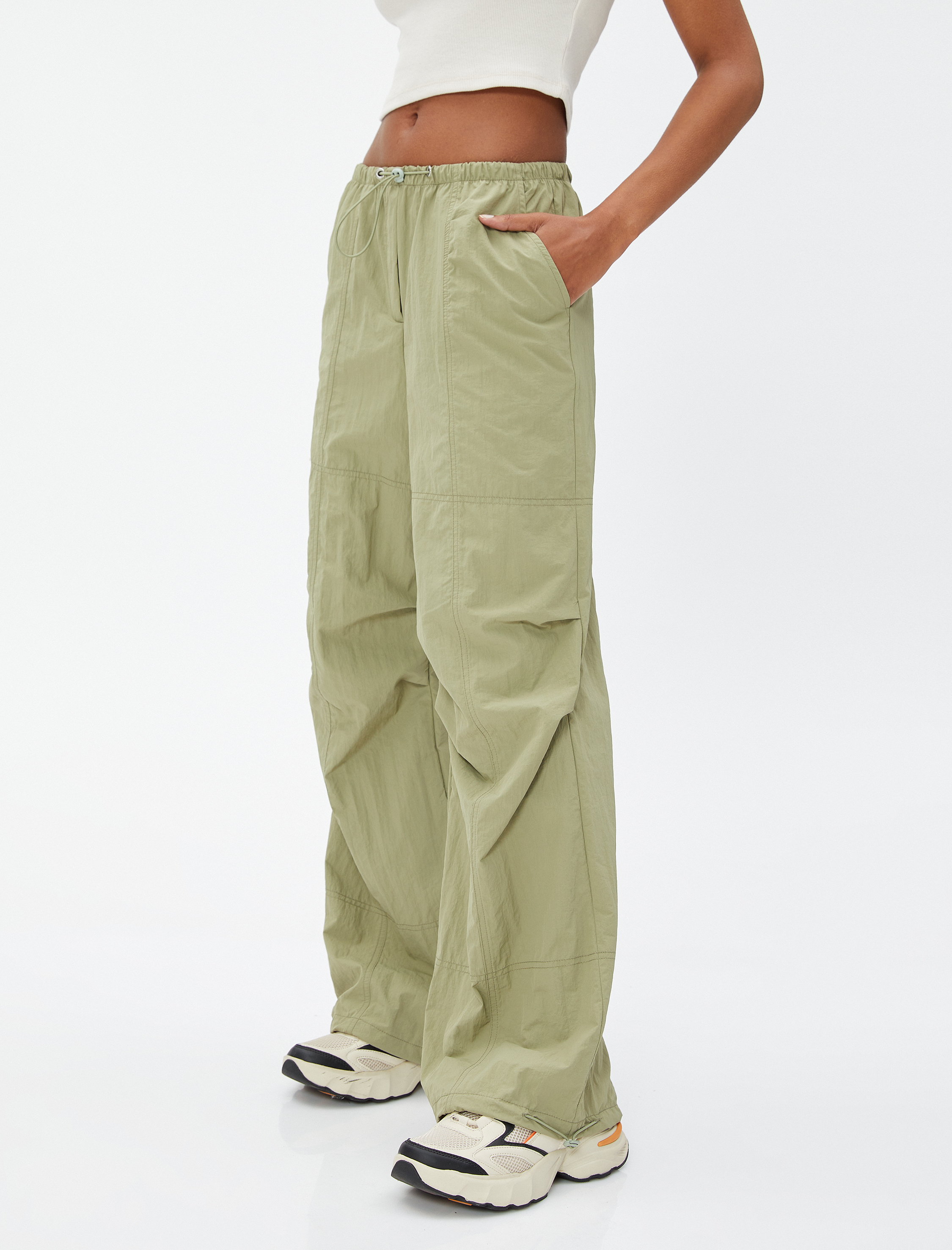   Paraşüt Pantolon Beli ve Paçası Lastikli Stoperli