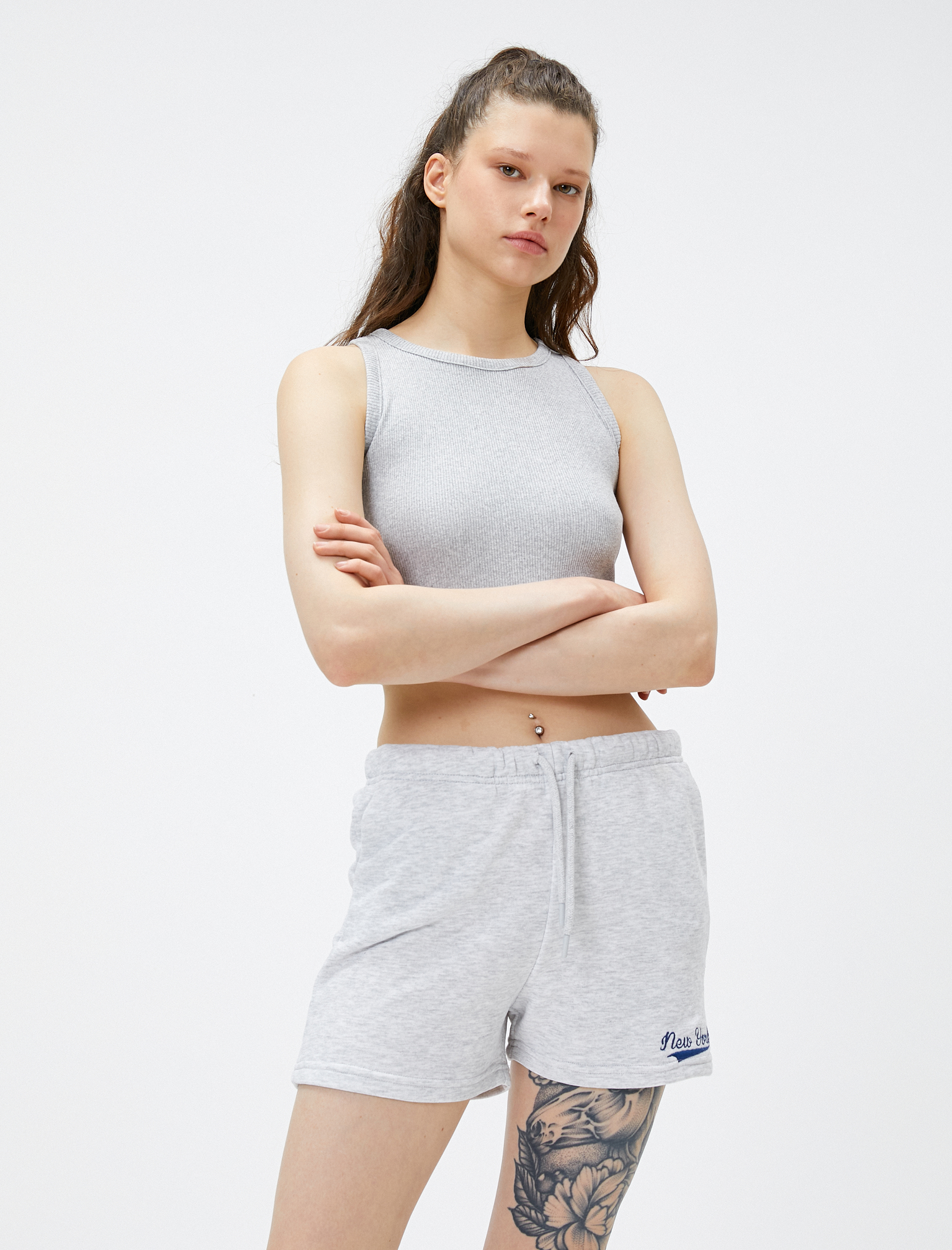   Mini Şort Beli Bağcıklı Slogan Nakışlı Viskon Karışımlı