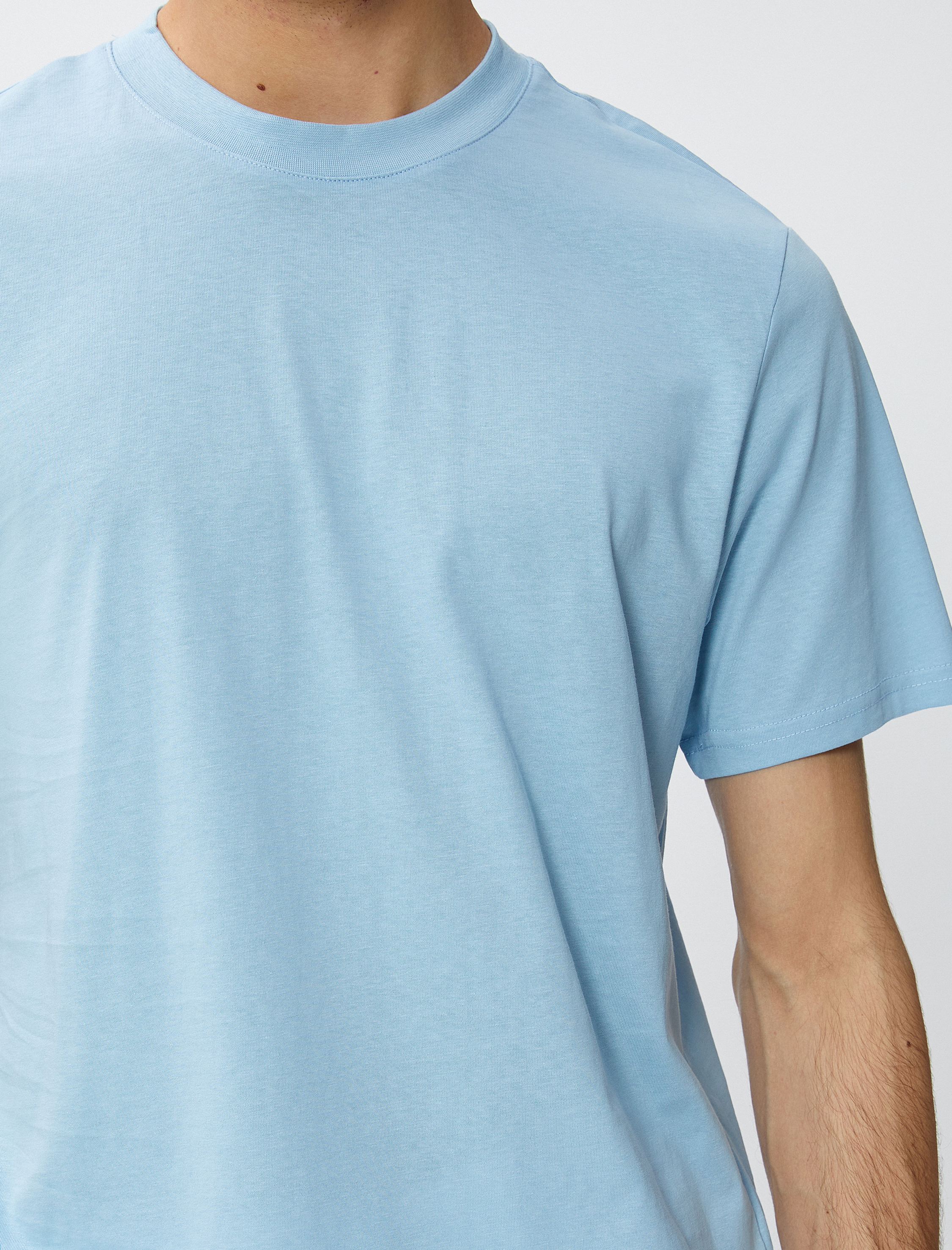   Basic Tişört Bisiklet Yaka Kısa Kollu