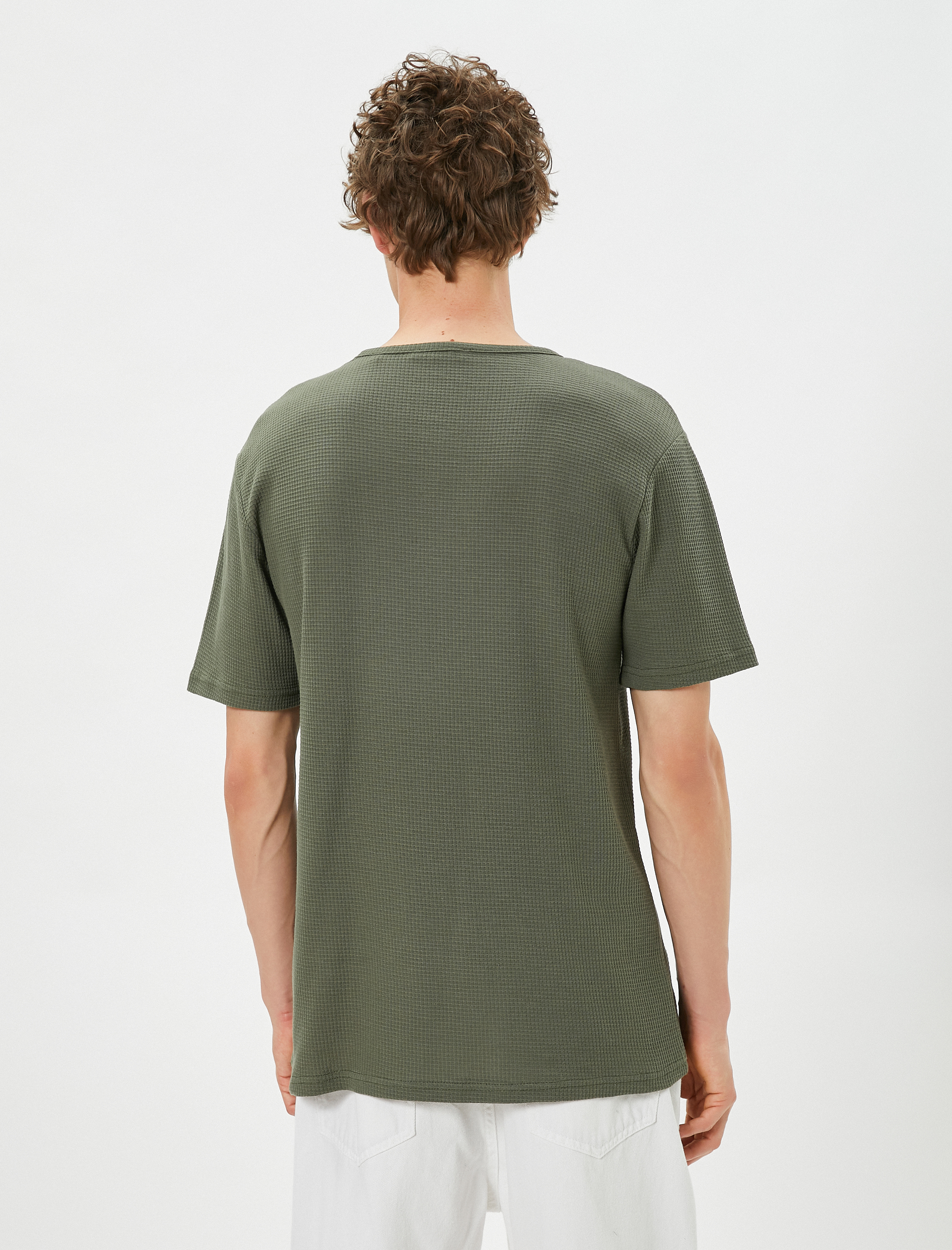   Basic Tişört Bisiklet Yaka Düğme Detaylı Dar Kesim Pamuklu