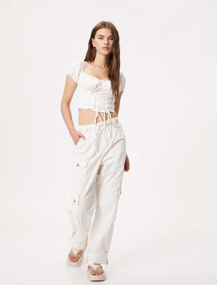  Crop Bluz Kalp Yaka Önden Bağlama Detaylı Kısa Kollu Gipeli Pamuklu