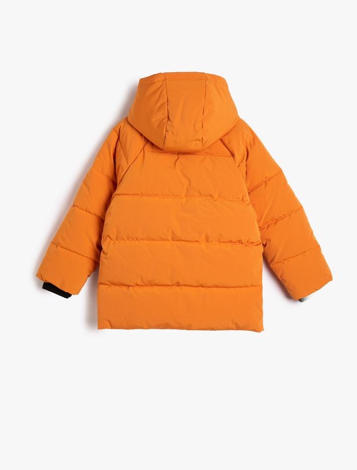 Erkek Çocuk Şişme Mont Kapitone Kapşonlu Rüzgar Kapaklı Cepli Fermuarlı