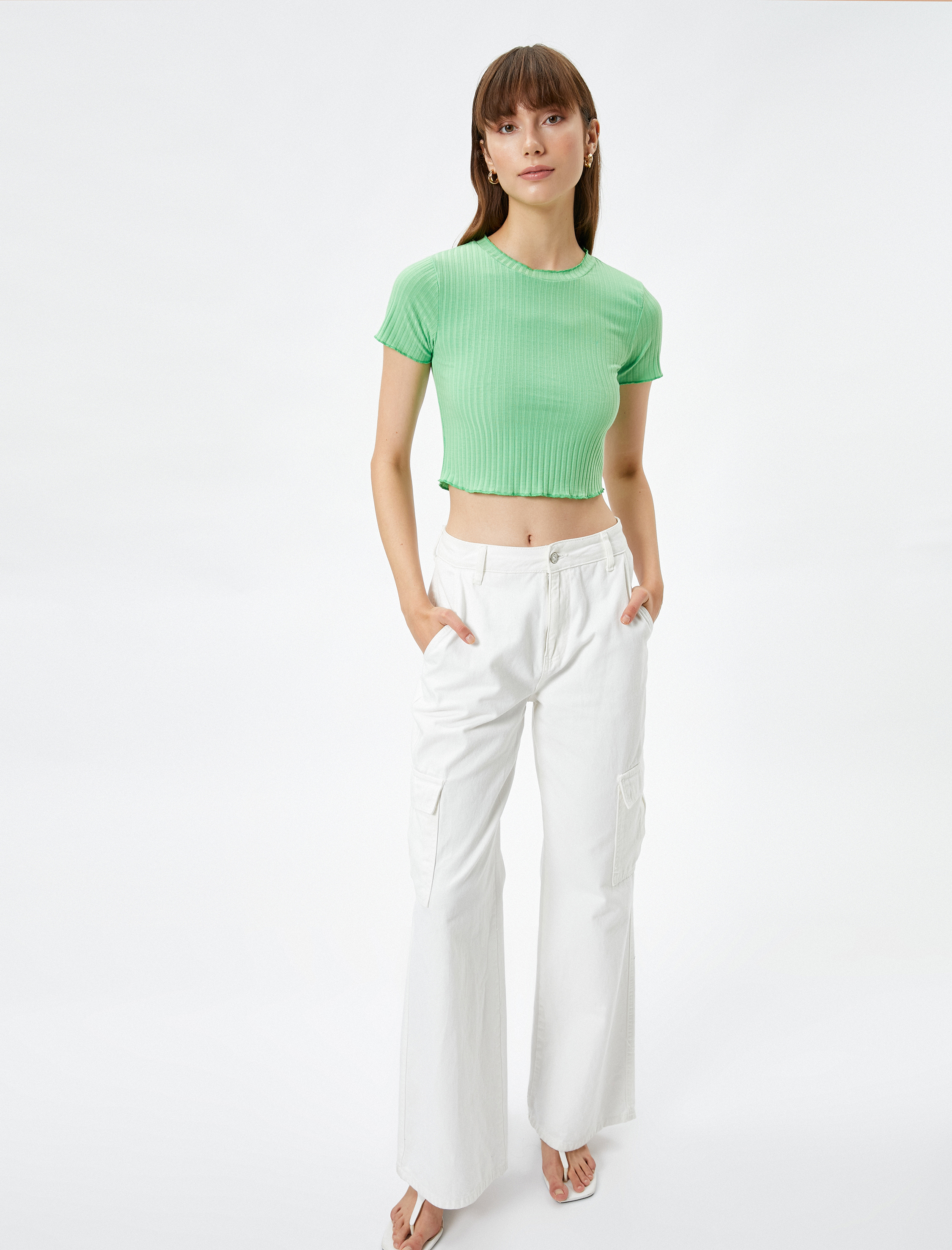   Crop Tişört Kısa Kollu Dik Yaka