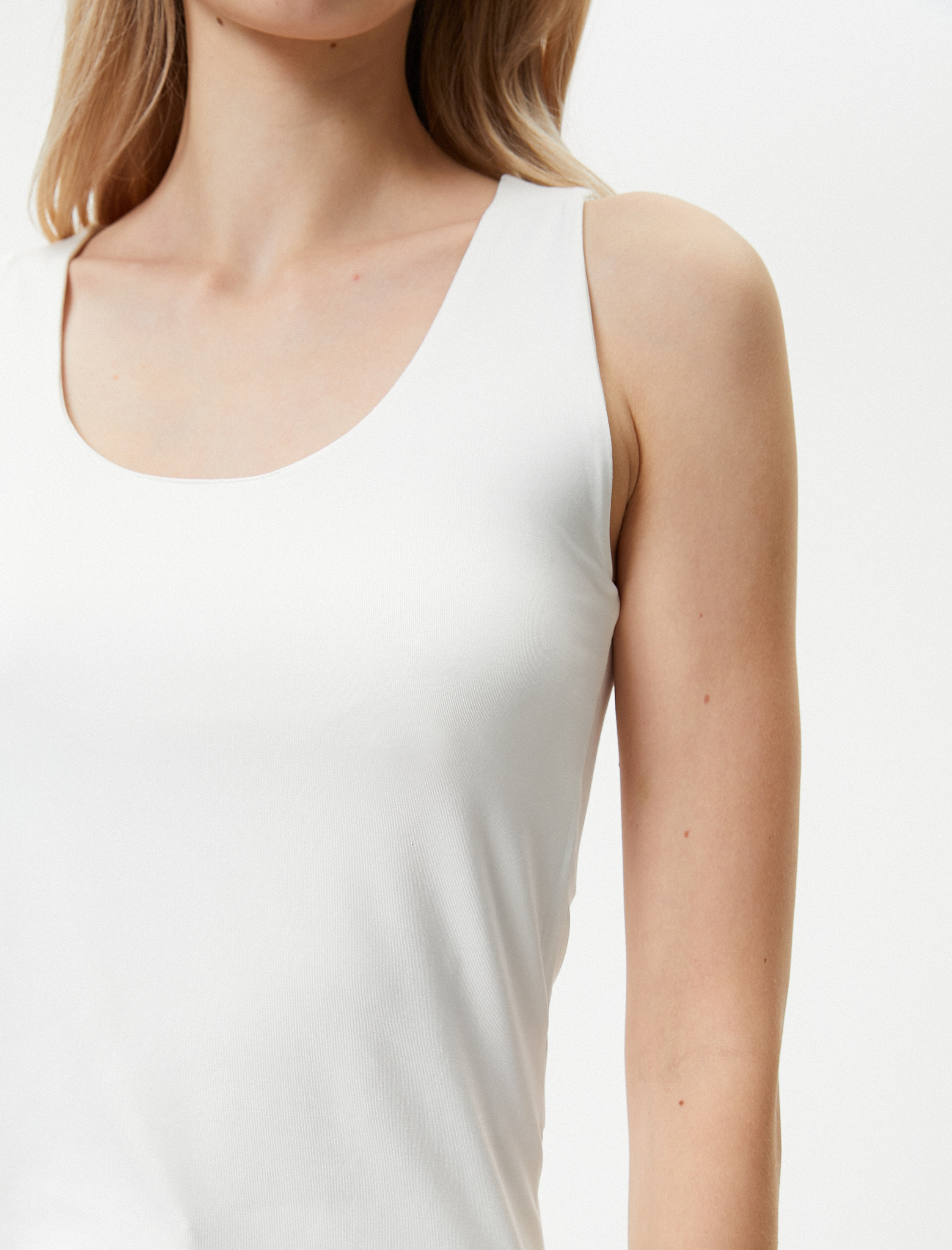   Askılı Atlet Basic U Yaka Slim Fit