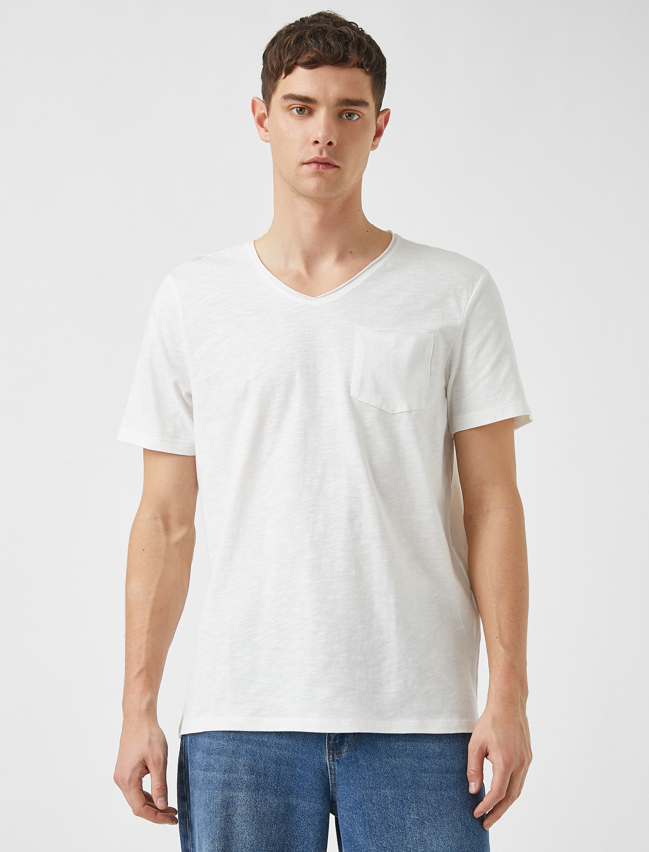   V Yaka Standart Fit Basic Tişört