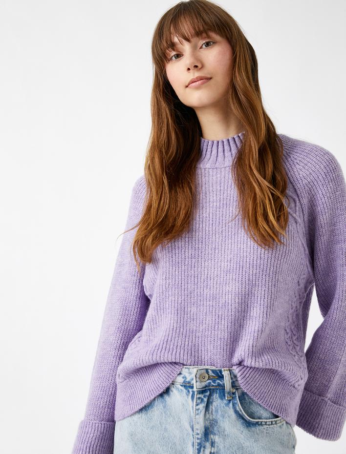  Yarım Balıkçı Yaka Kolları Geniş Triko Kazak