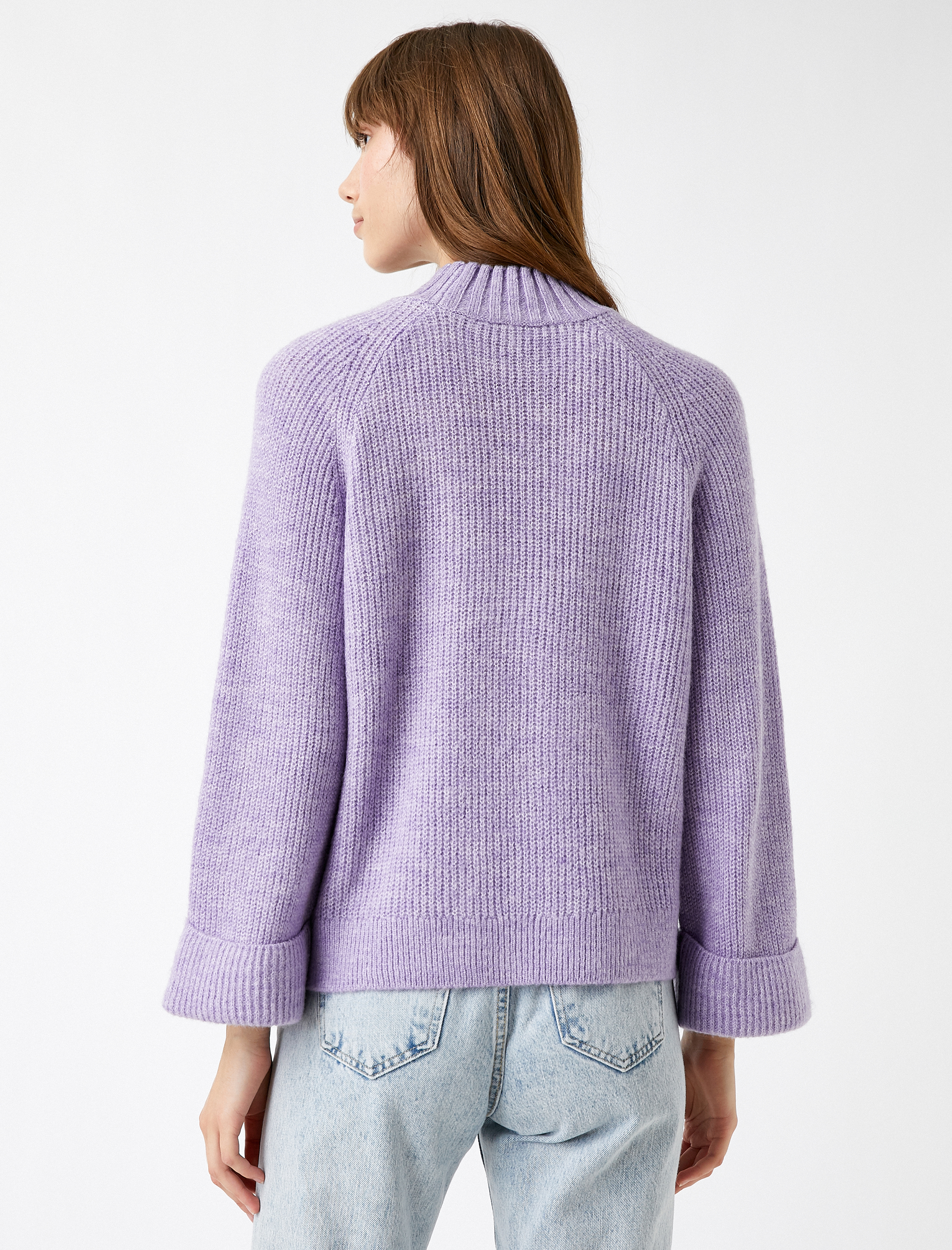   Yarım Balıkçı Yaka Kolları Geniş Triko Kazak