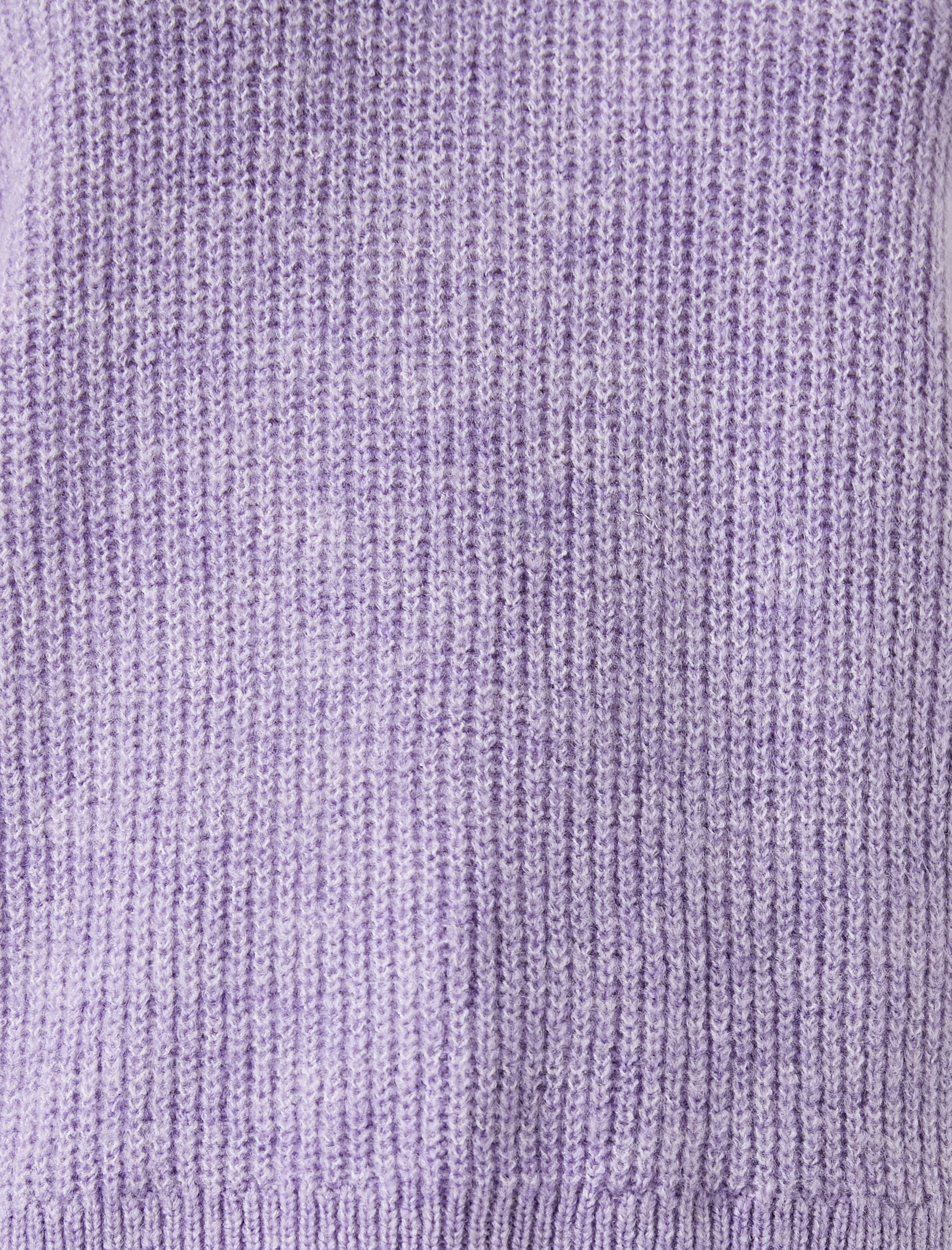   Yarım Balıkçı Yaka Kolları Geniş Triko Kazak