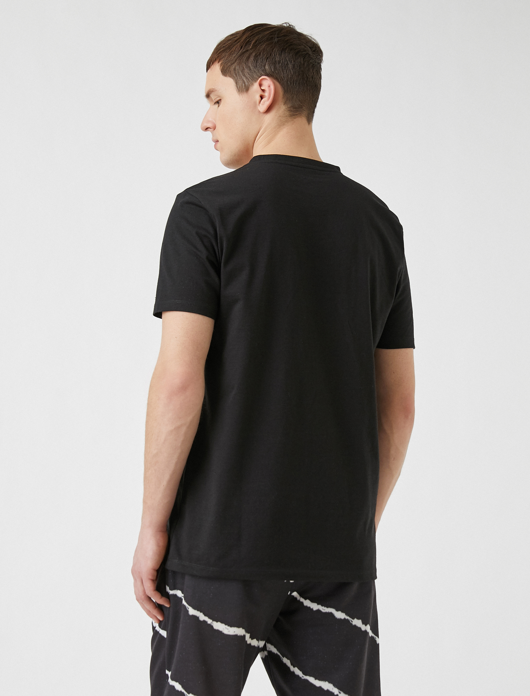   Slim Fit Basic Tişört