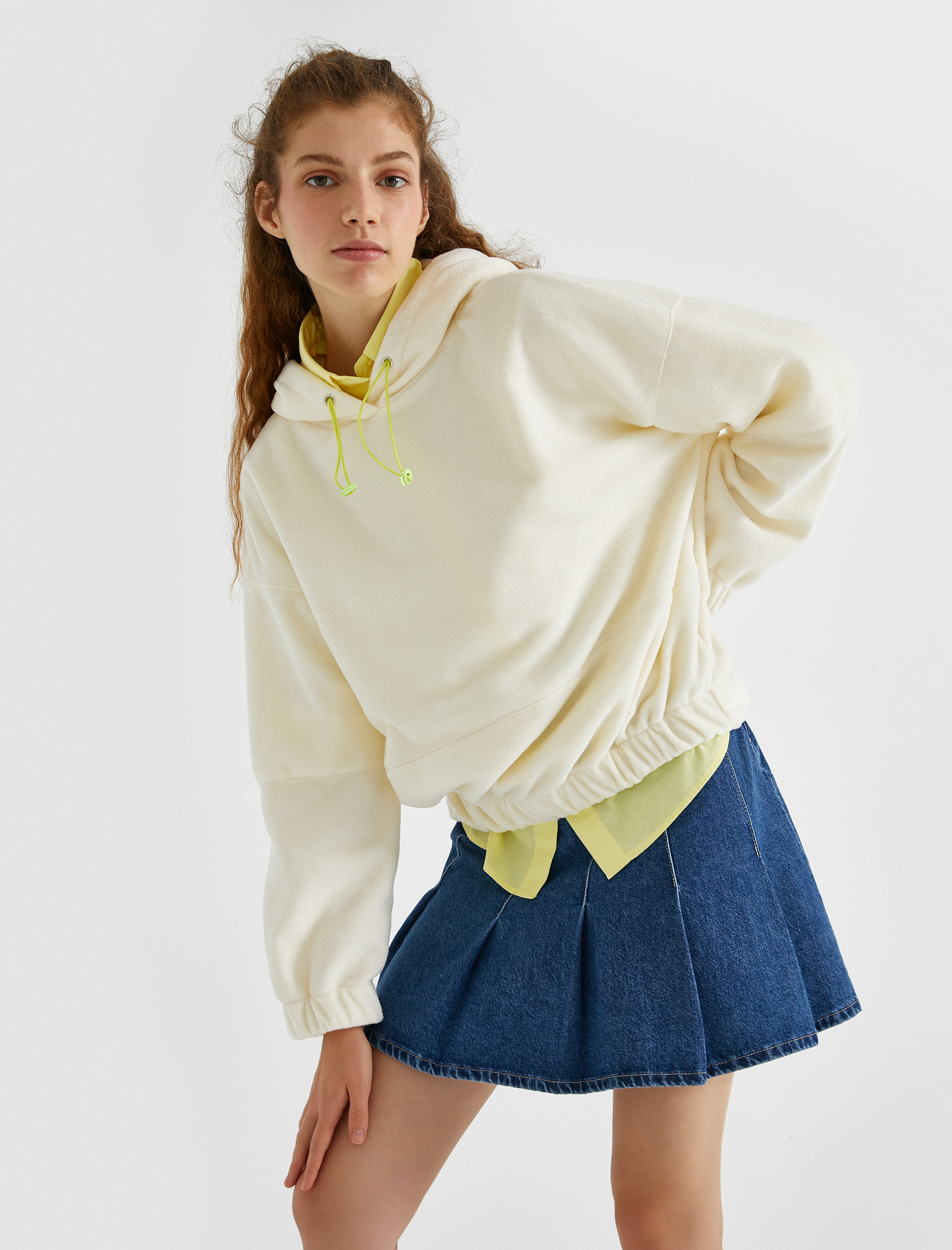   Kapüşonlu Kolları Lastikli Sweatshirt