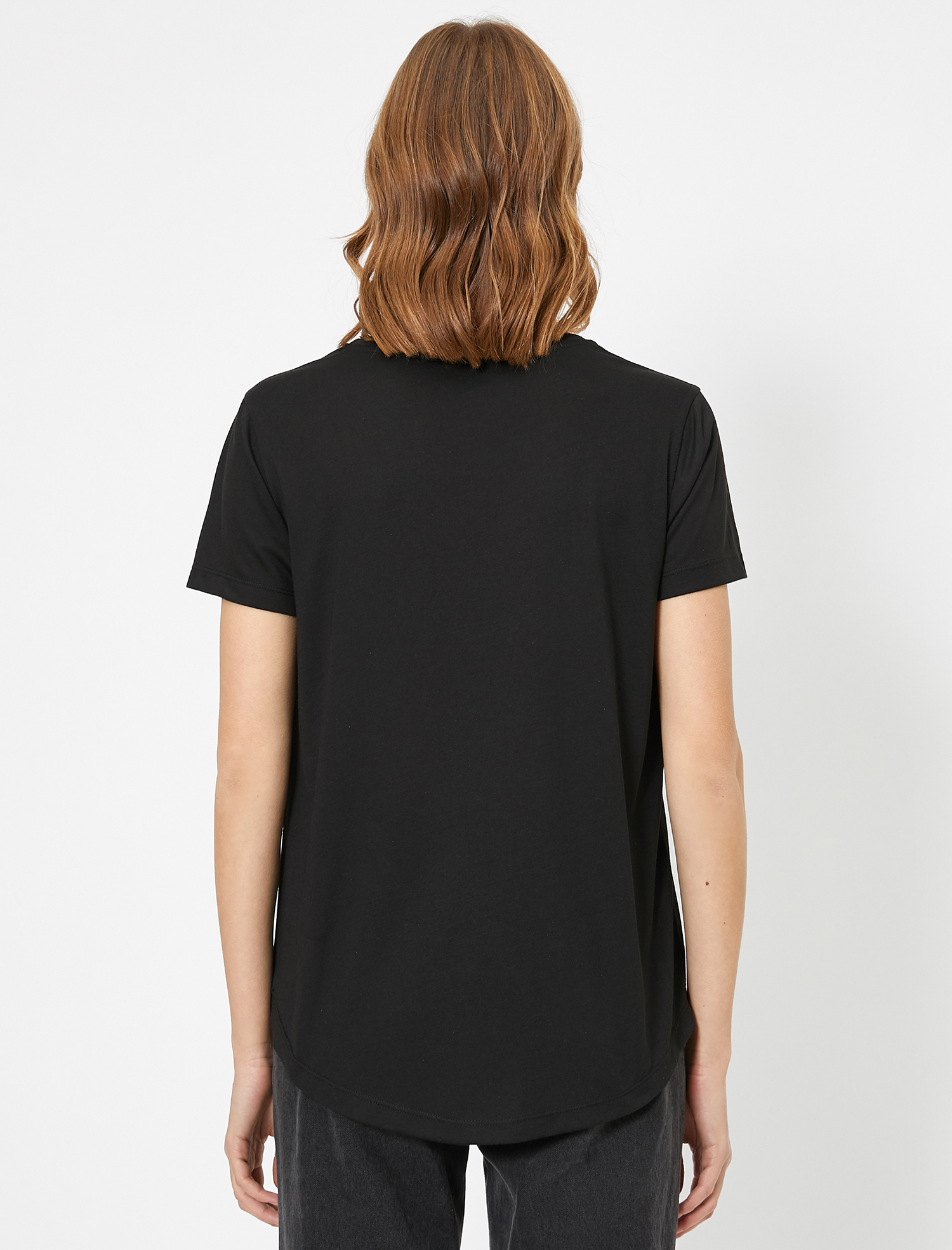   Pul Payet Cep Detaylı Standart Kalıp Bisiklet Yaka Tişört