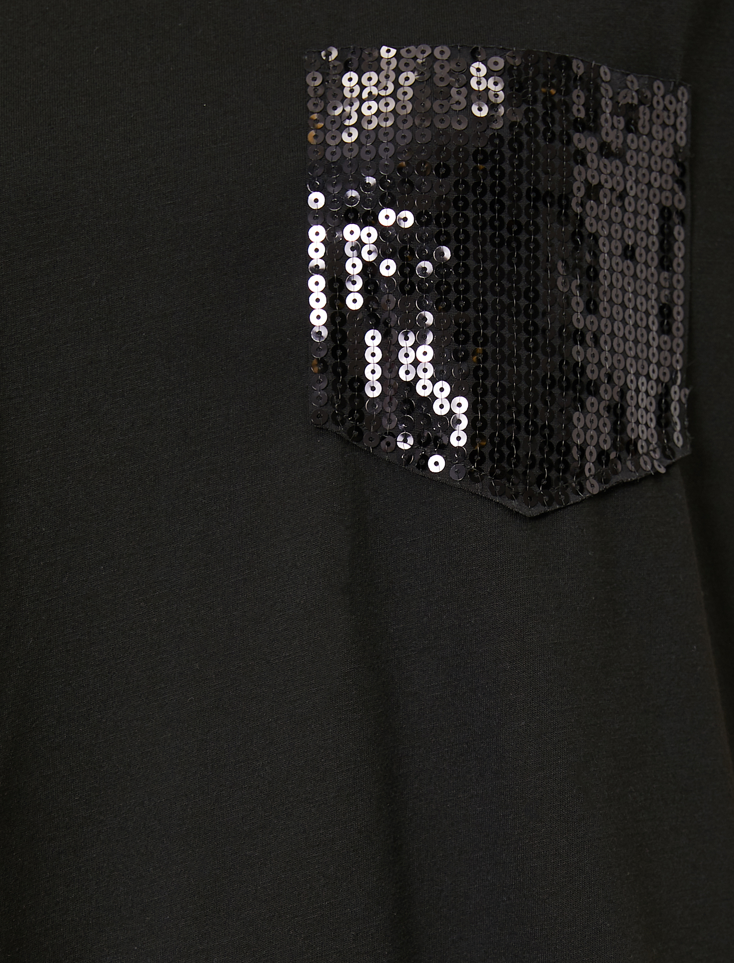   Pul Payet Cep Detaylı Standart Kalıp Bisiklet Yaka Tişört