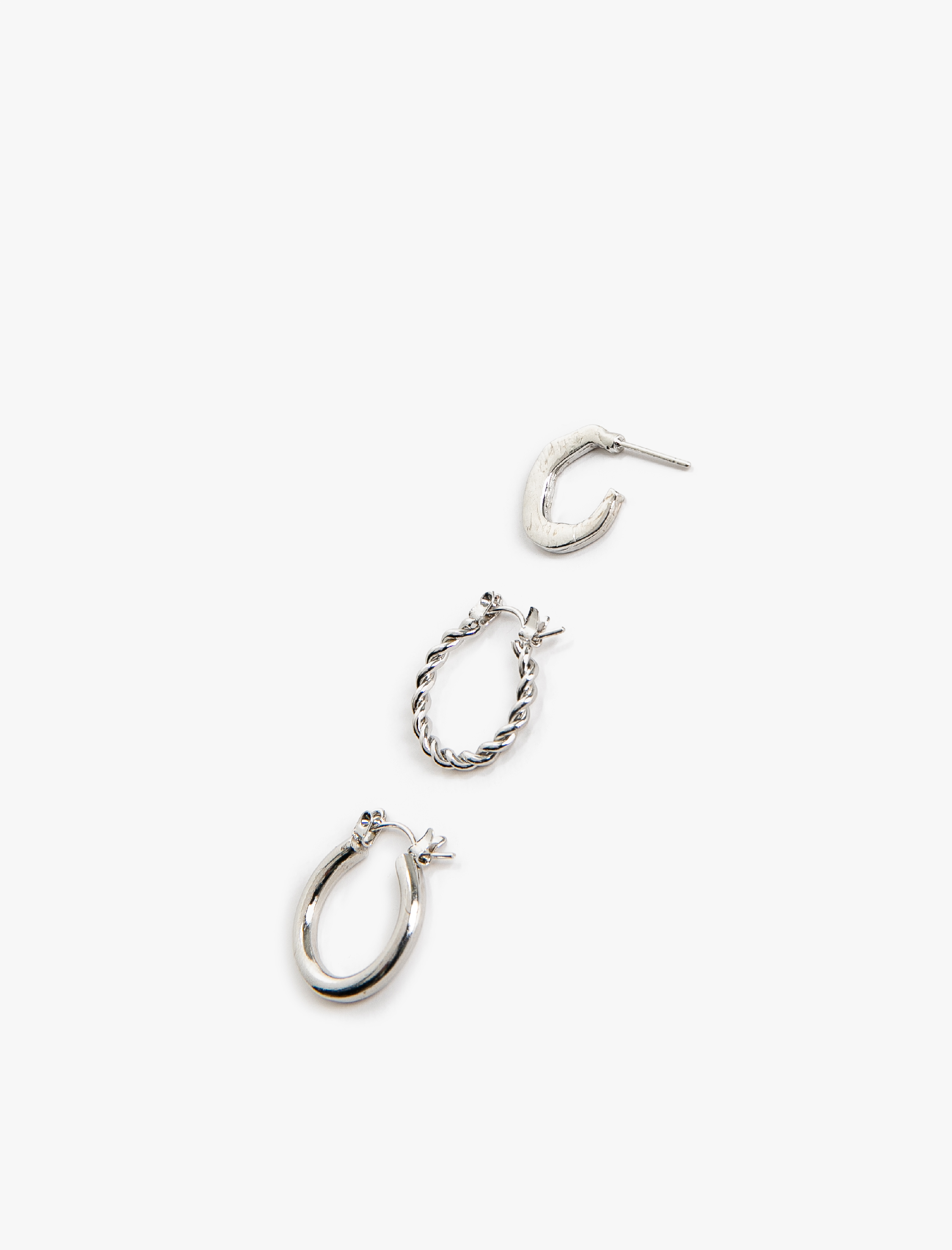  Kadın Çoklu Küpe Seti