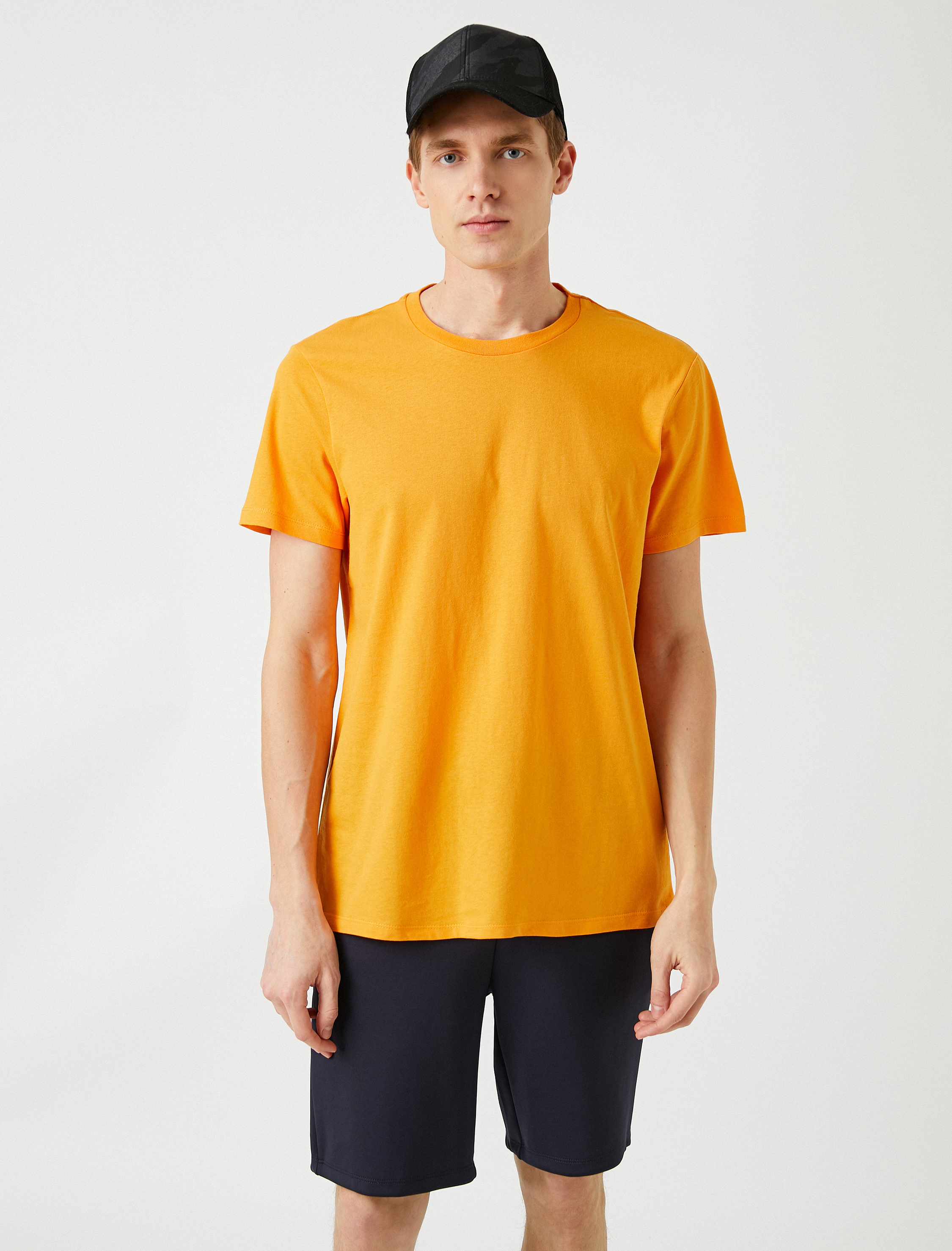   Basic Tişört Bisiklet Yaka