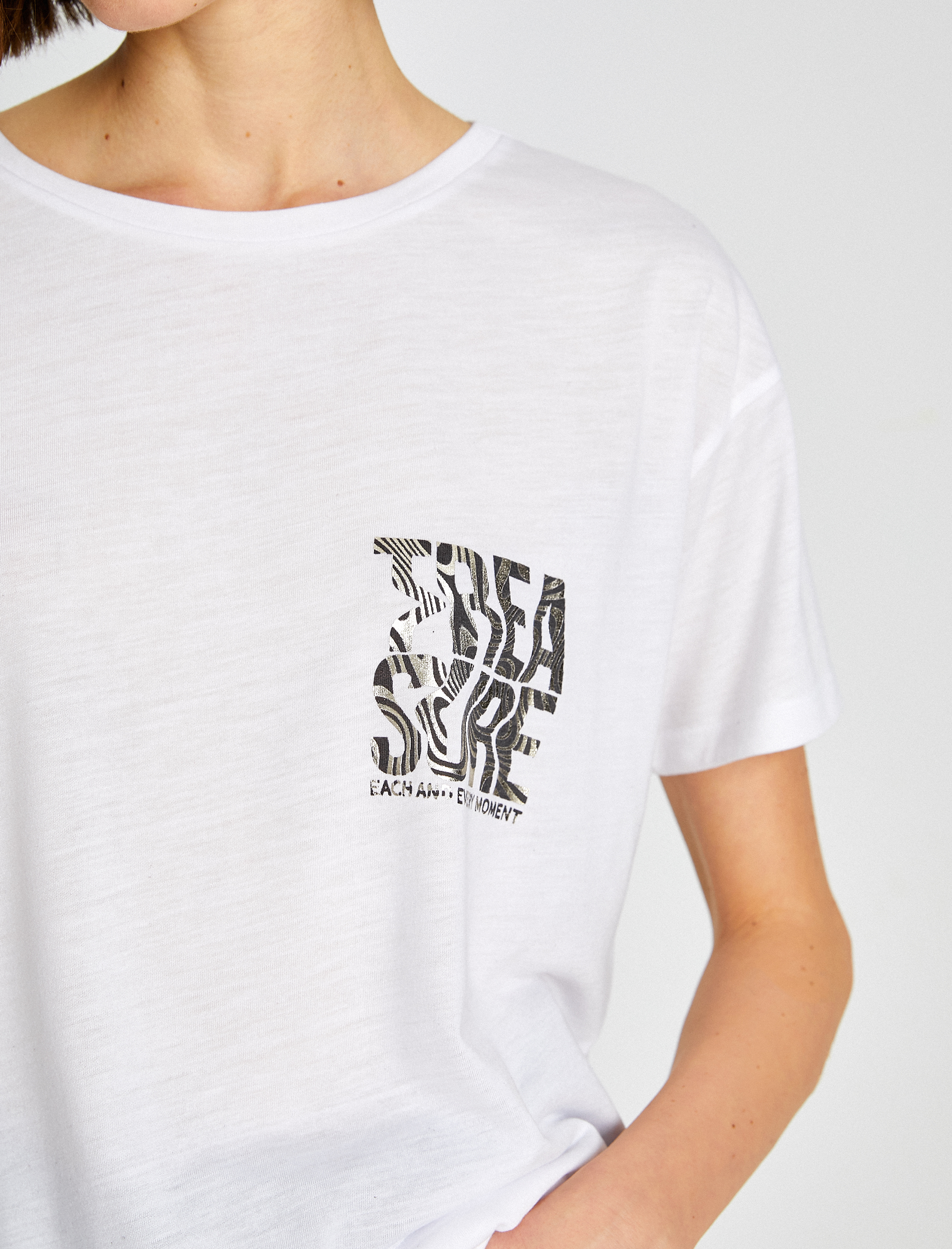   Minimal Baskılı Tişört Kısa Kollu