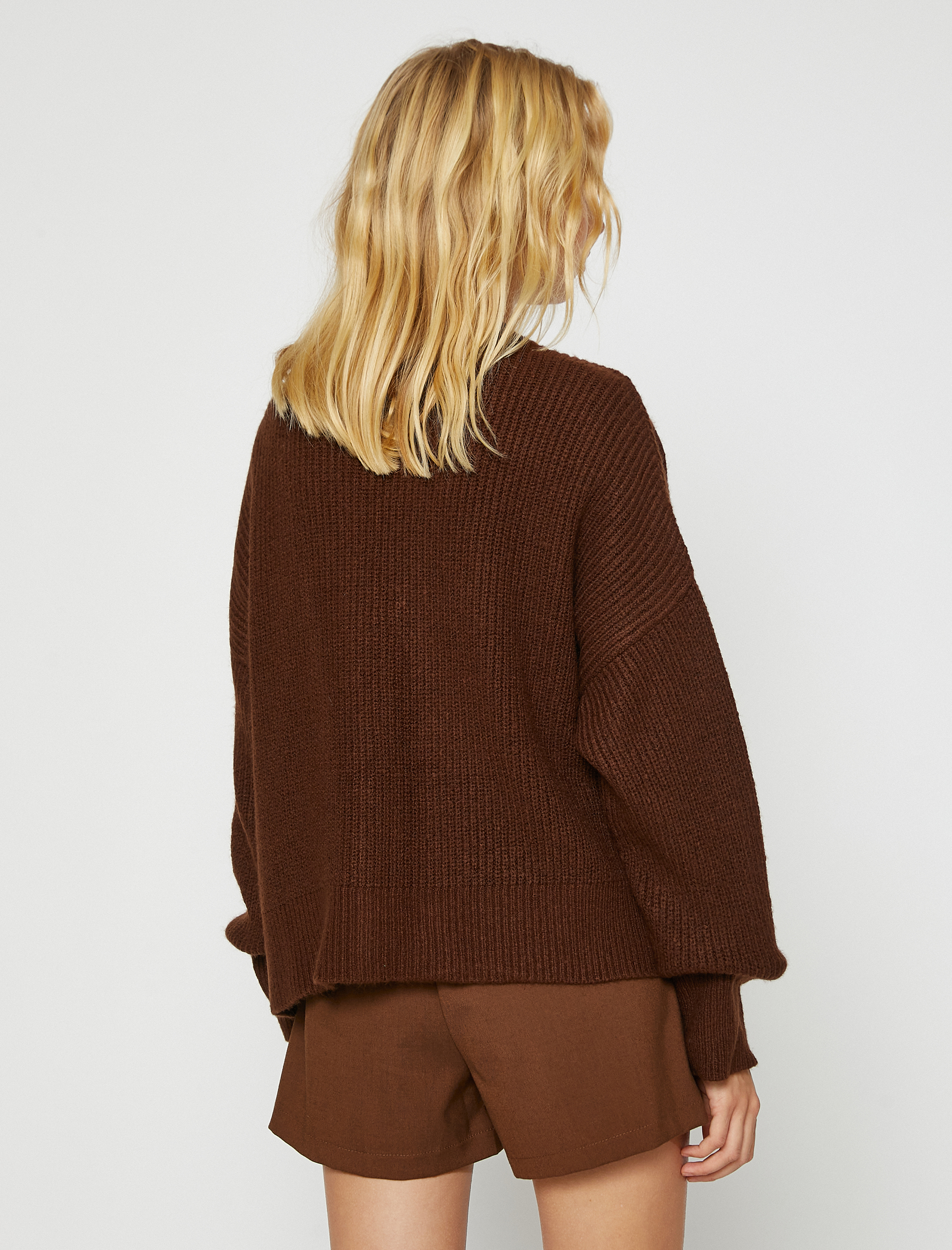   V Yaka Hırka Düğmeli Uzun Kollu