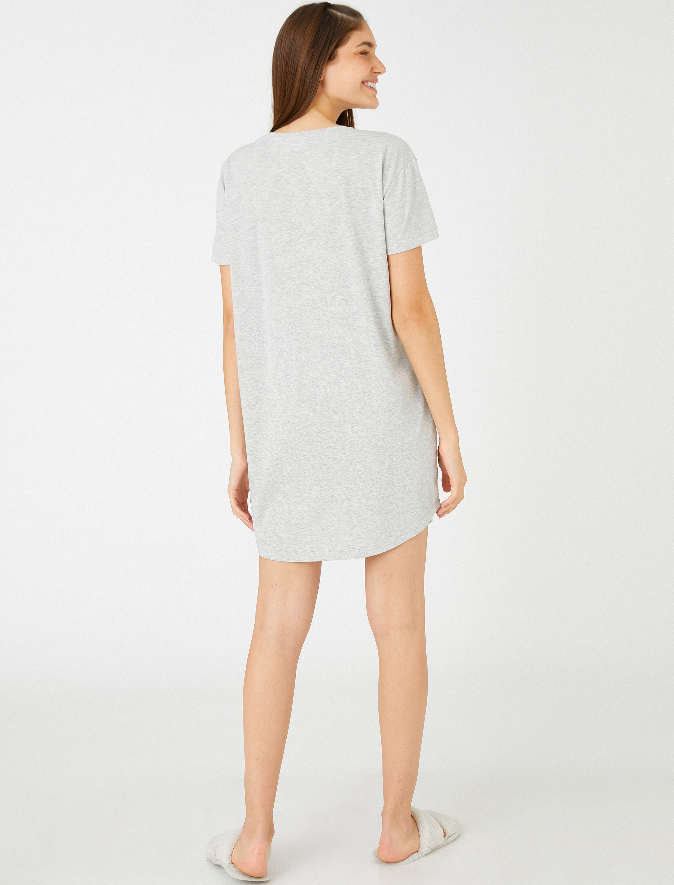   Bugs Bunny Baskılı Gecelik Kısa Kollu Lisanslı