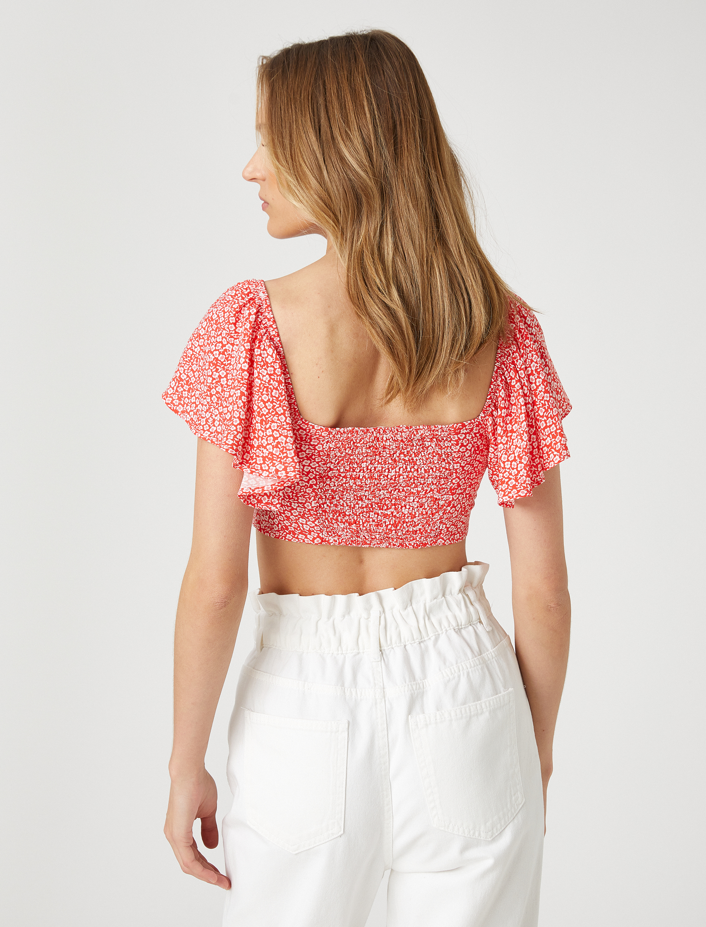   Çiçekli Crop Bluz Büzgü Detaylı Kolları Volanlı