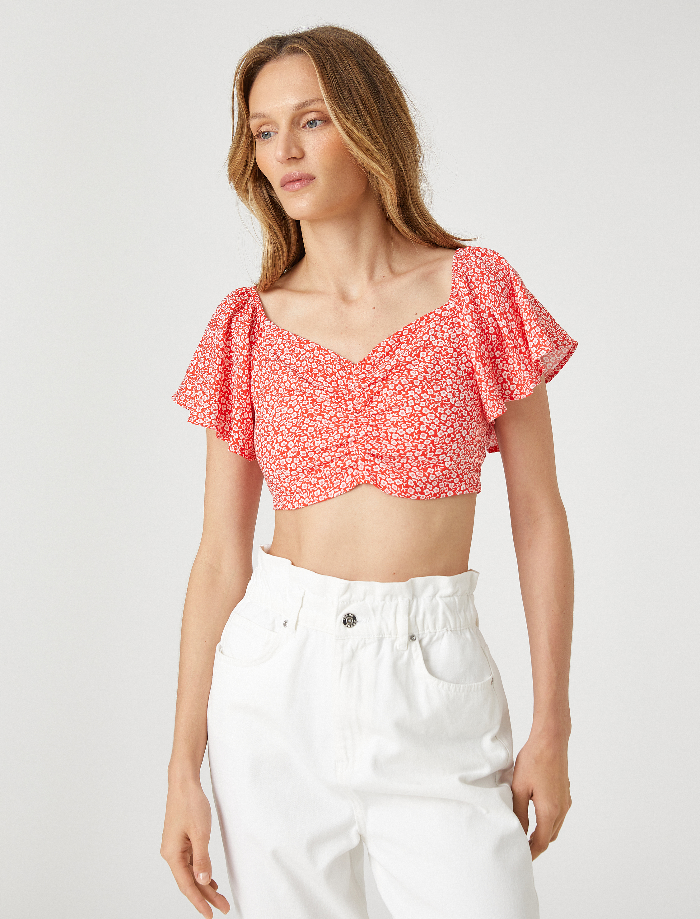   Çiçekli Crop Bluz Büzgü Detaylı Kolları Volanlı