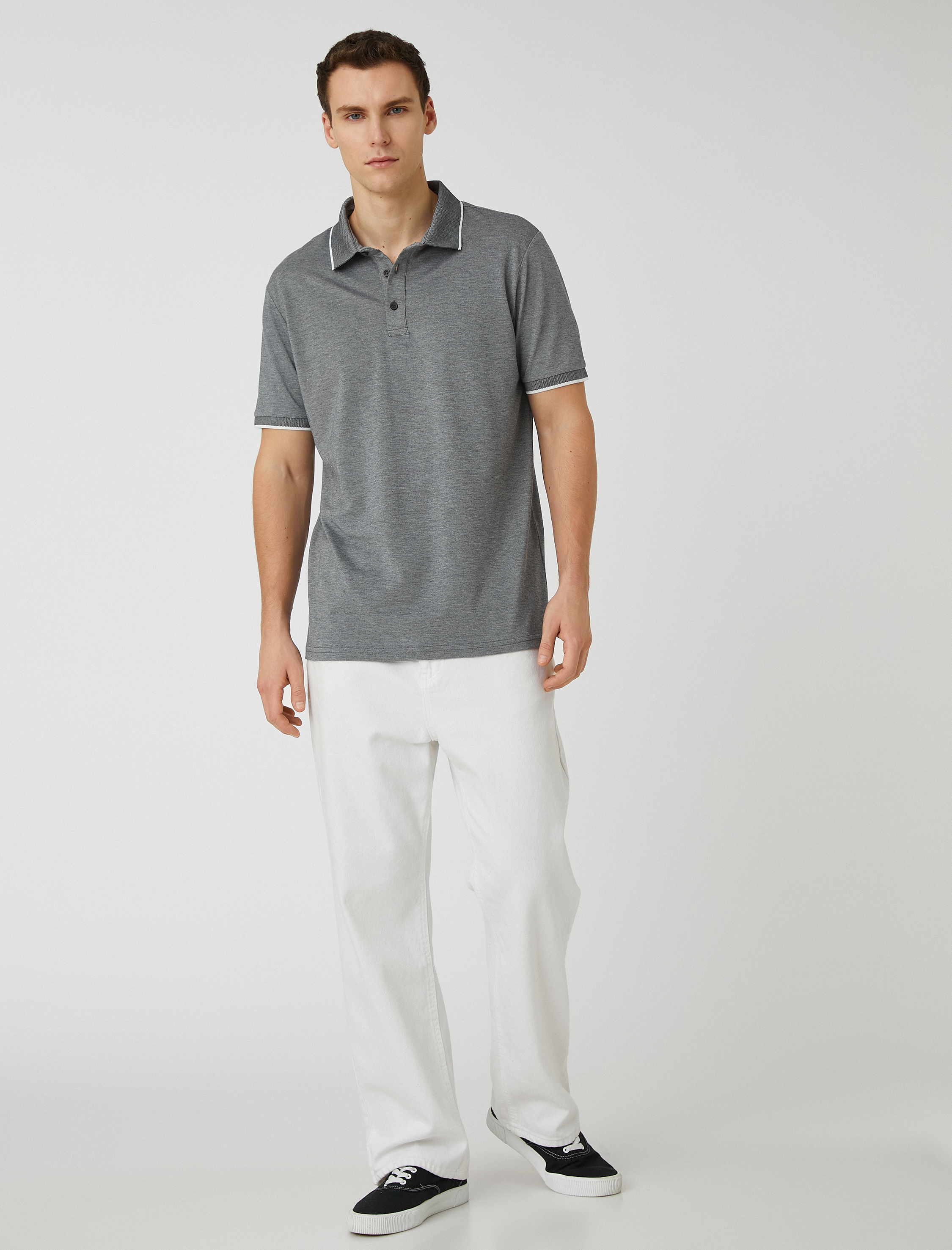   Polo Yaka Tişört Düğme Detaylı Dar Kesim