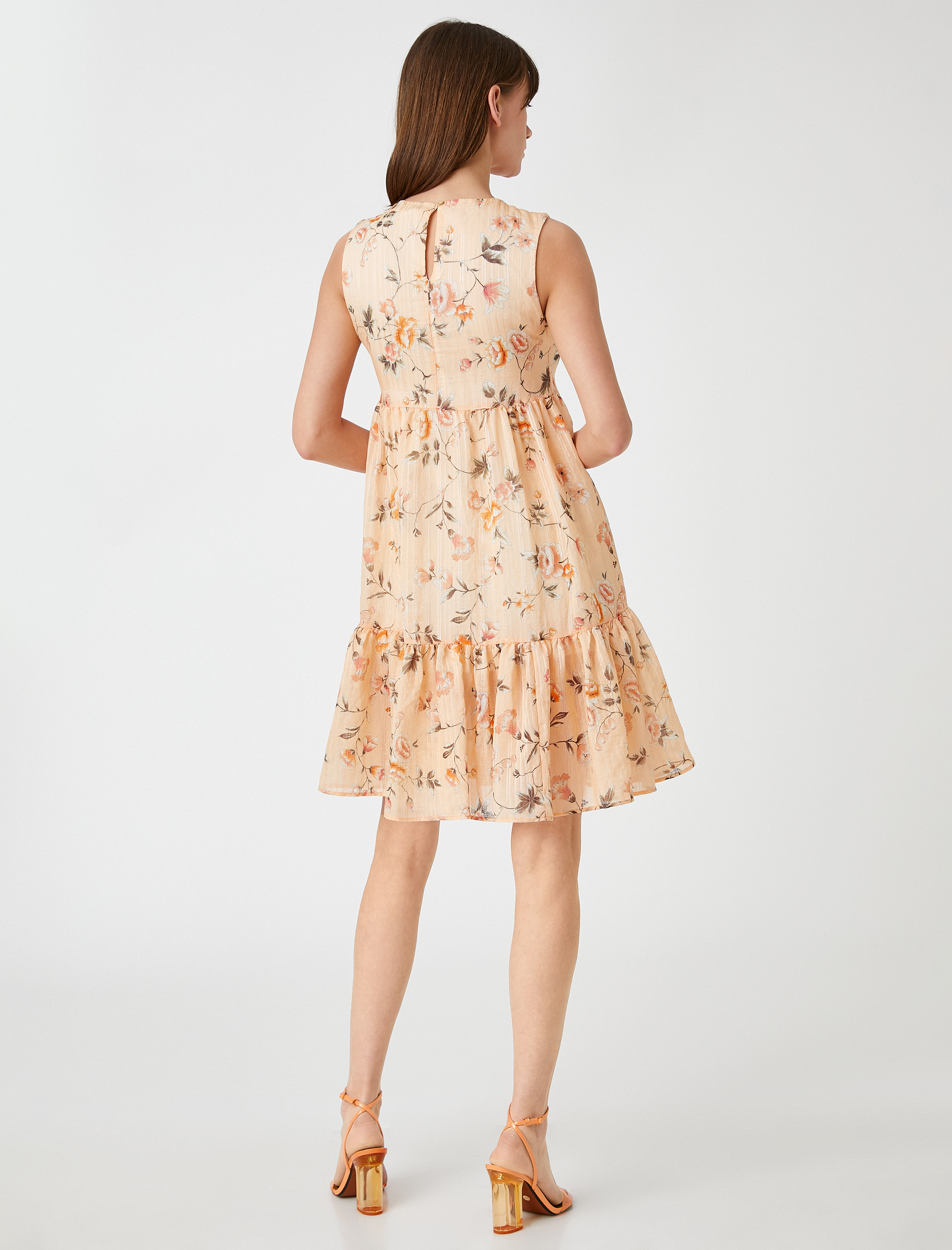   Kısa Çiçekli Elbise Kolsuz Yuvarlak Yaka