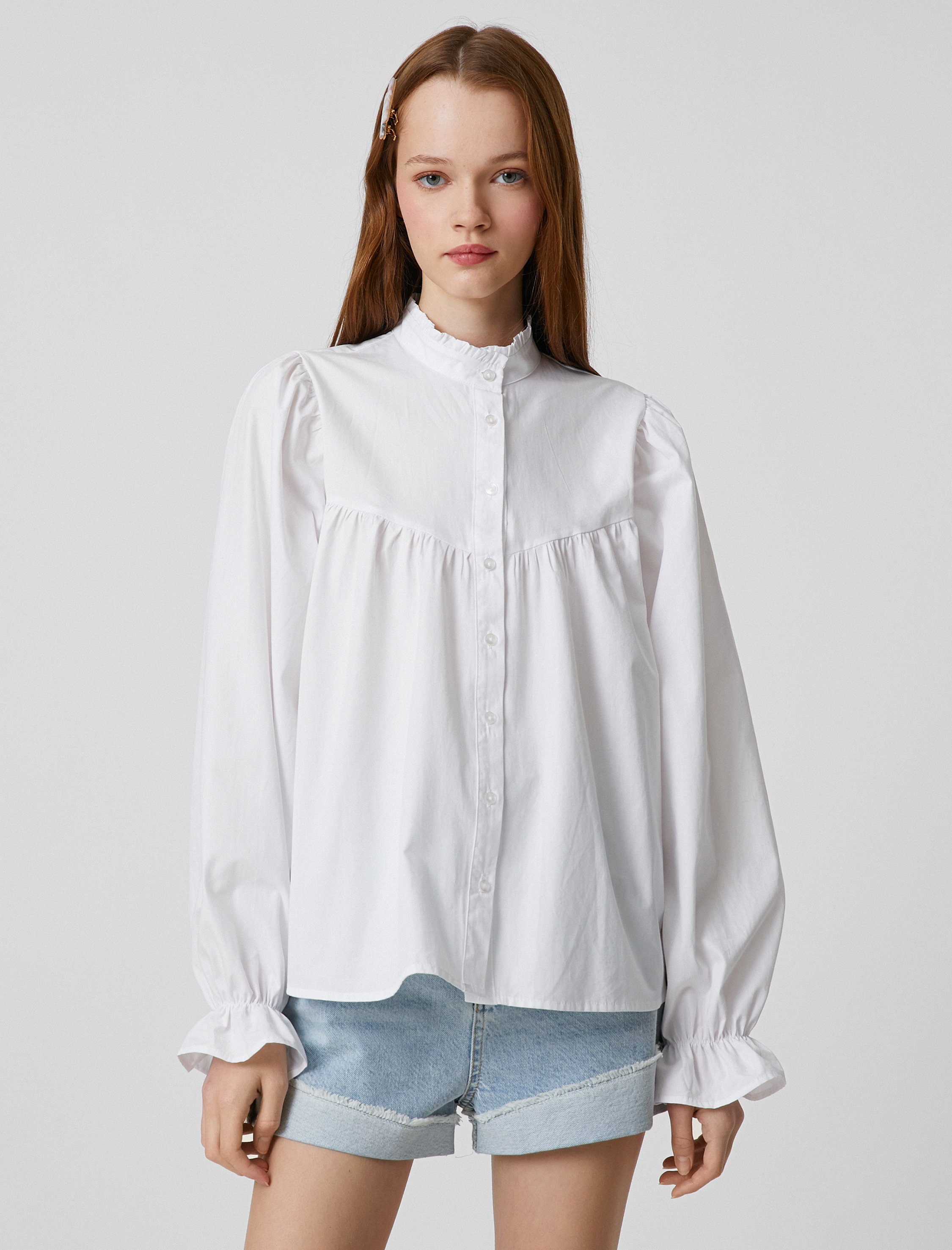   Balon Kollu Poplin Gömlek Hakim Yaka Düğmeli Fırfırlı