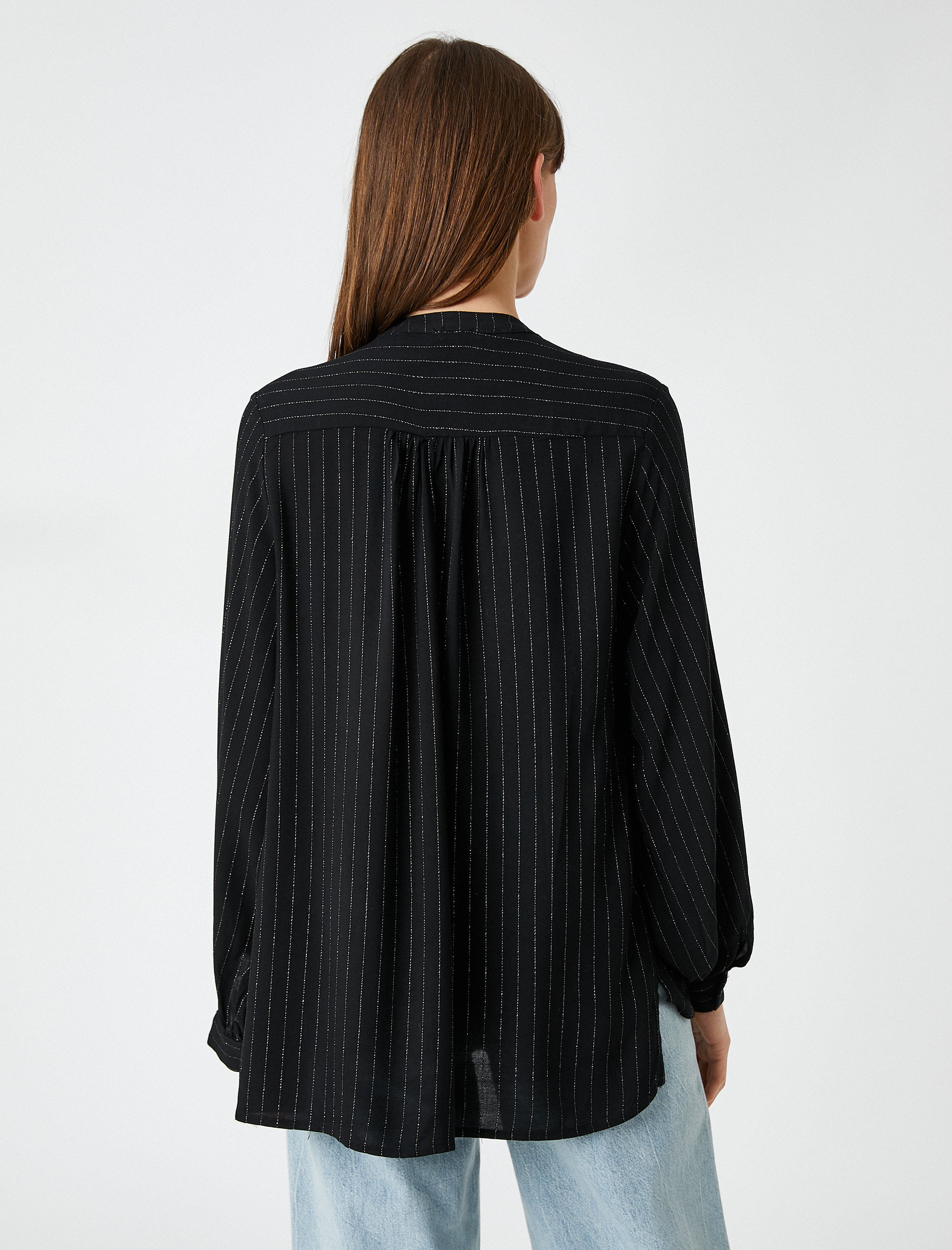 Simli Tunik V Yaka Bağlama Detaylı