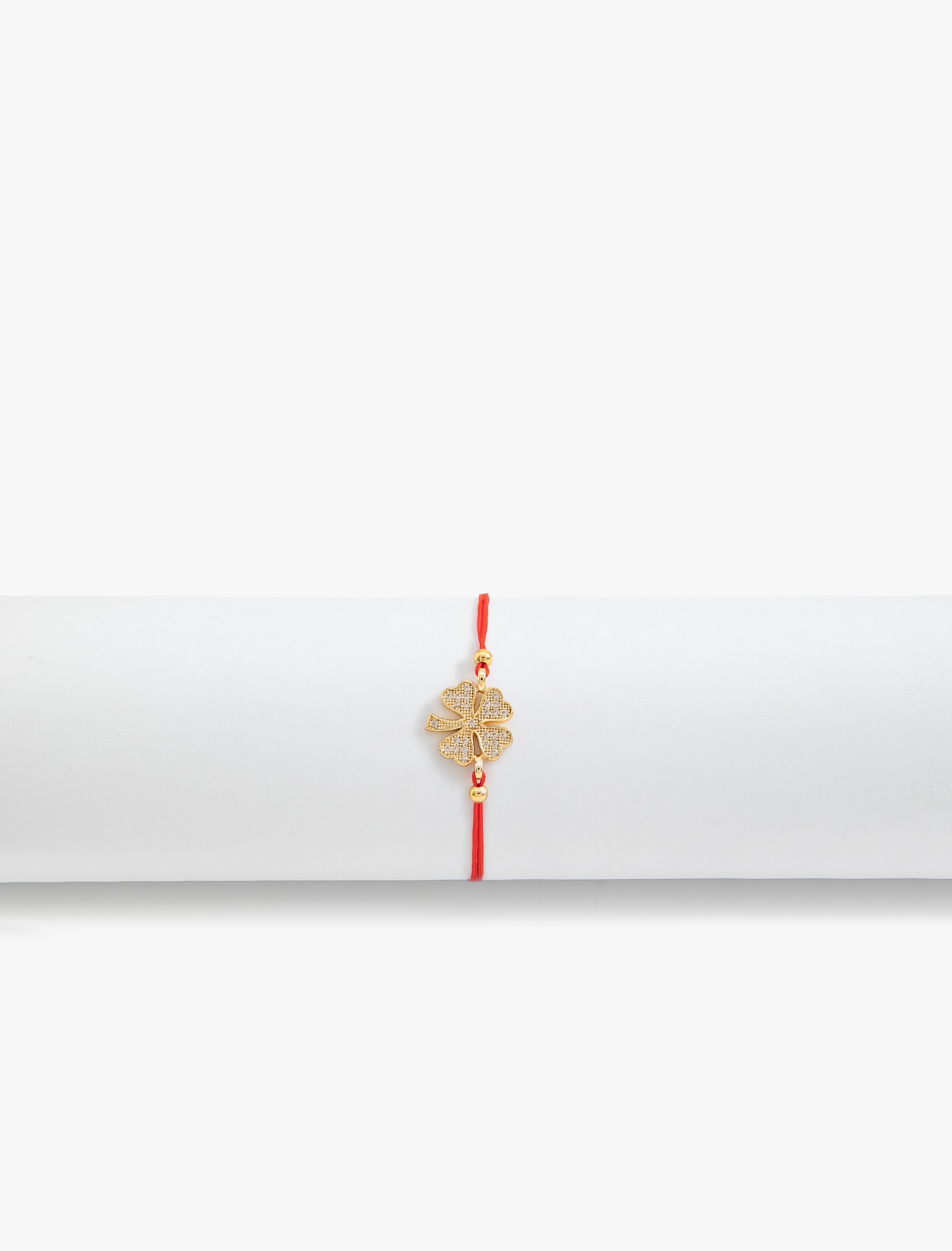  Kadın Yonca Charm Detaylı Bileklik