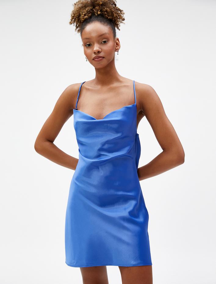  Saten Elbise İnce Askılı Degaje Yaka Sırtı Bağlamalı