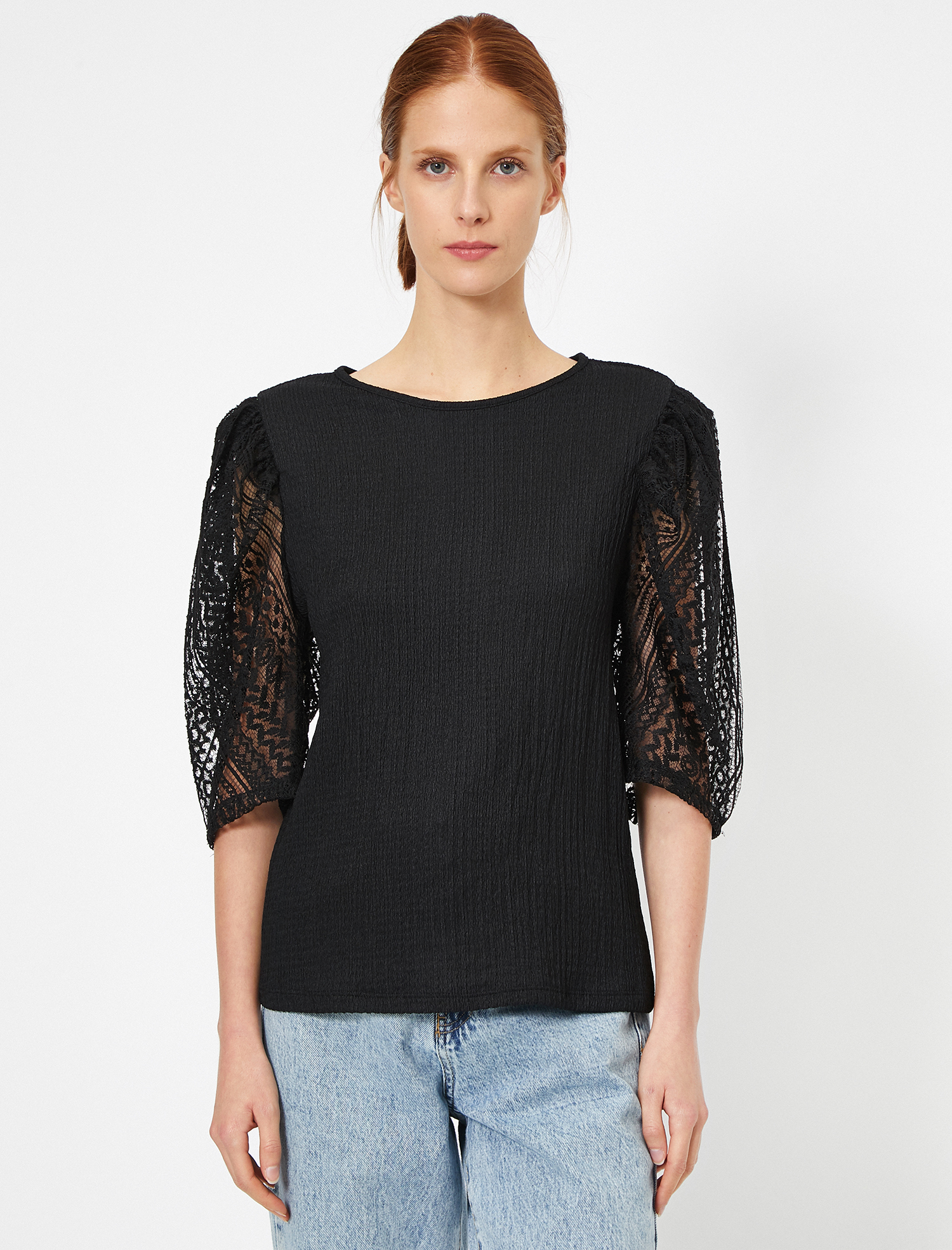   Uzun Kollu Tişört Dantel Detaylı