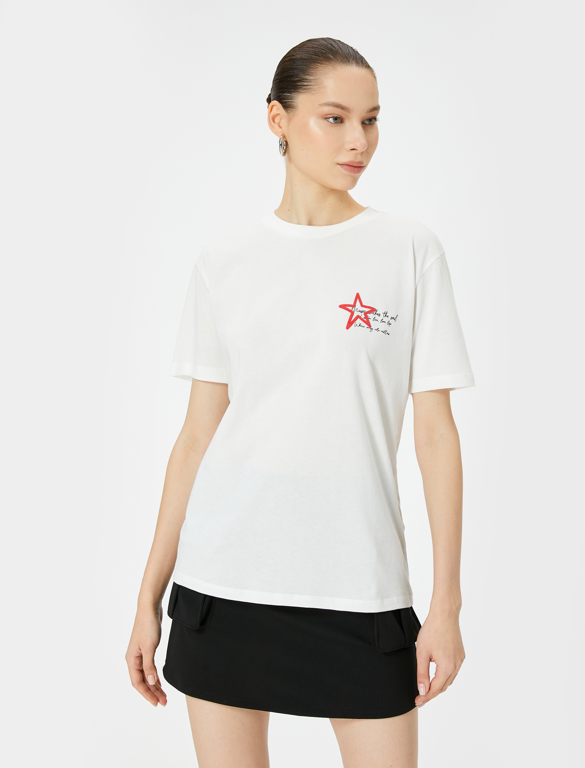   Arkası Baskılı Tişört Kısa Kollu Bisiklet Yaka Rahat Kalıp Pamuklu