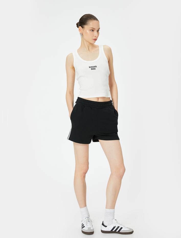  Mini Şort Yüksek Bel Yandan Çizgi Detaylı Cepli