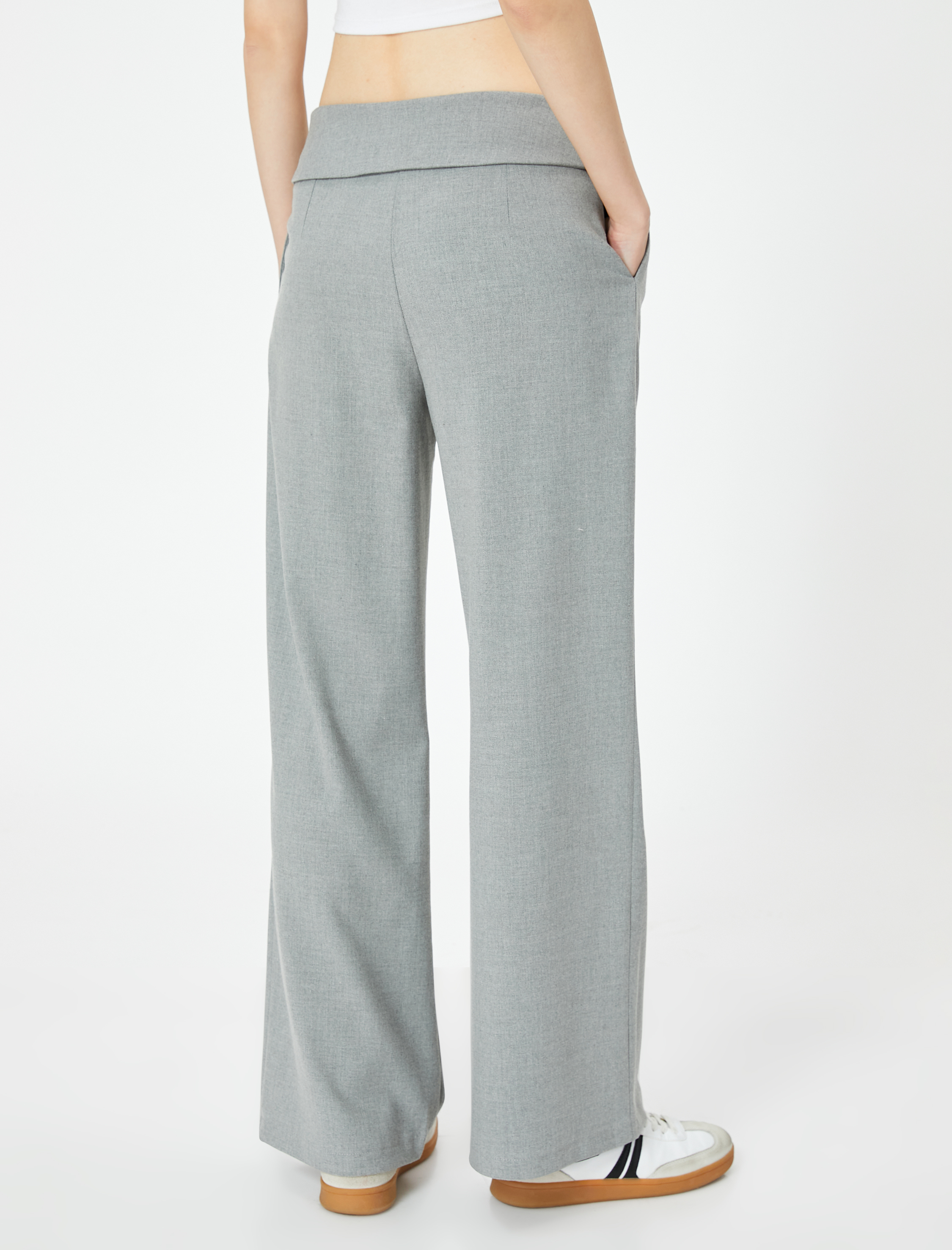   Beli Katlama Detaylı Bol Paça Kumaş Pantolon Cepli