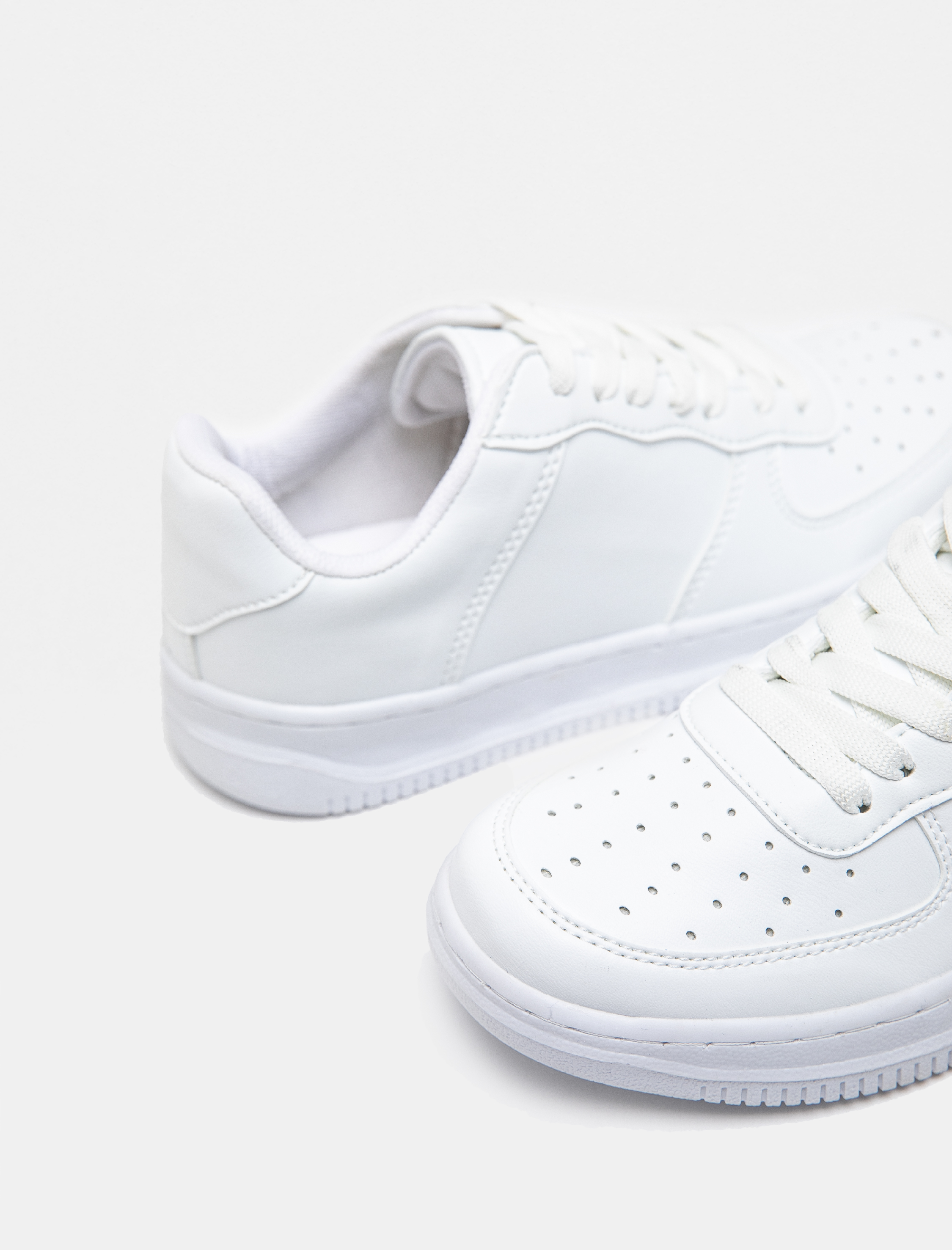  Kadın Bağcıklı Spor Ayakkabı