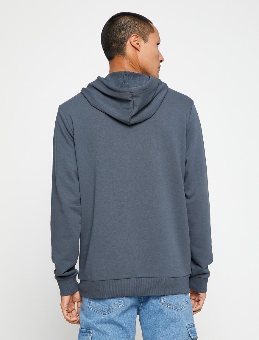   Basic Kapşonlu Sweatshirt Etiket Baskılı Uzun Kollu