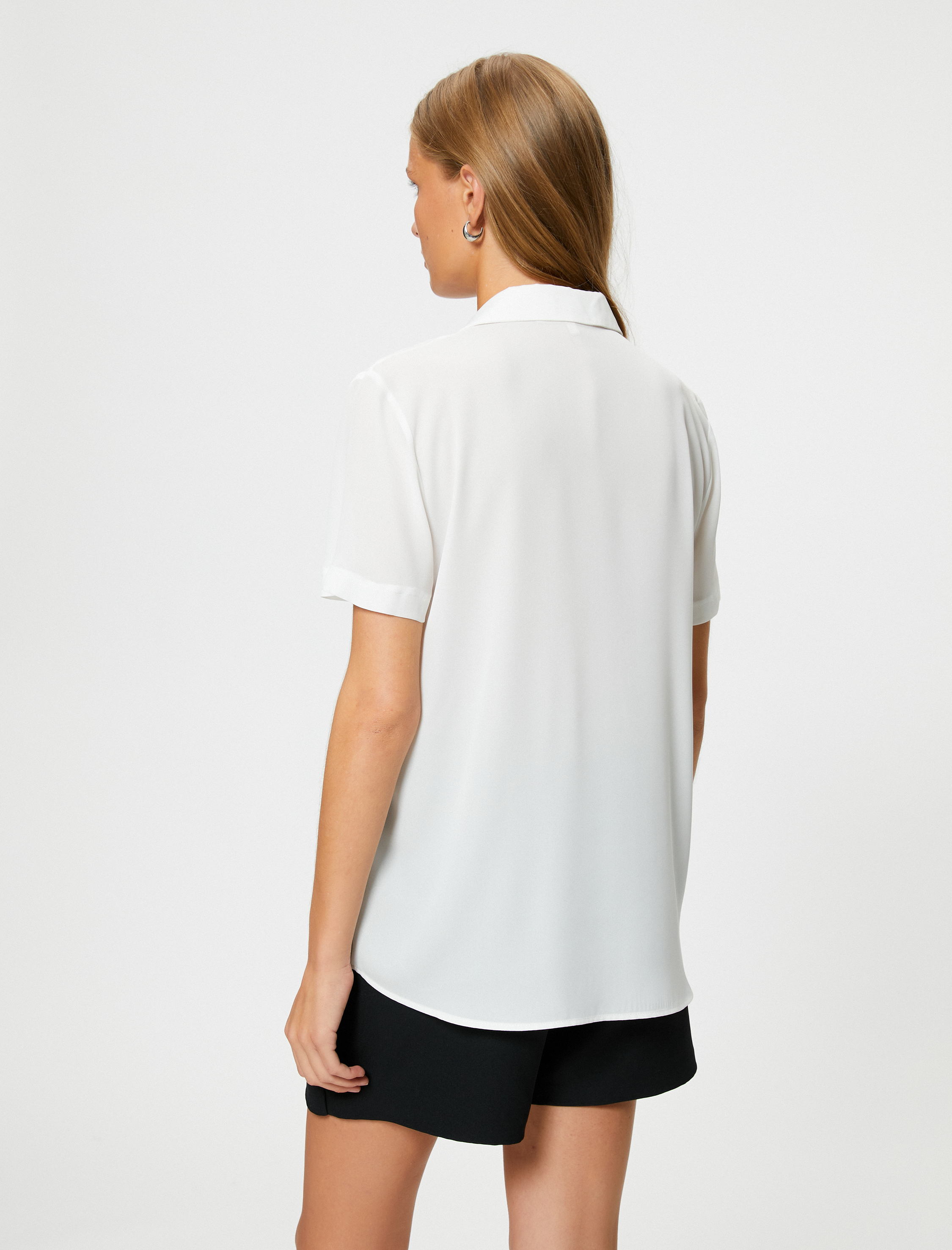   Şifon Gömlek Kısa Kollu Klasik Yaka