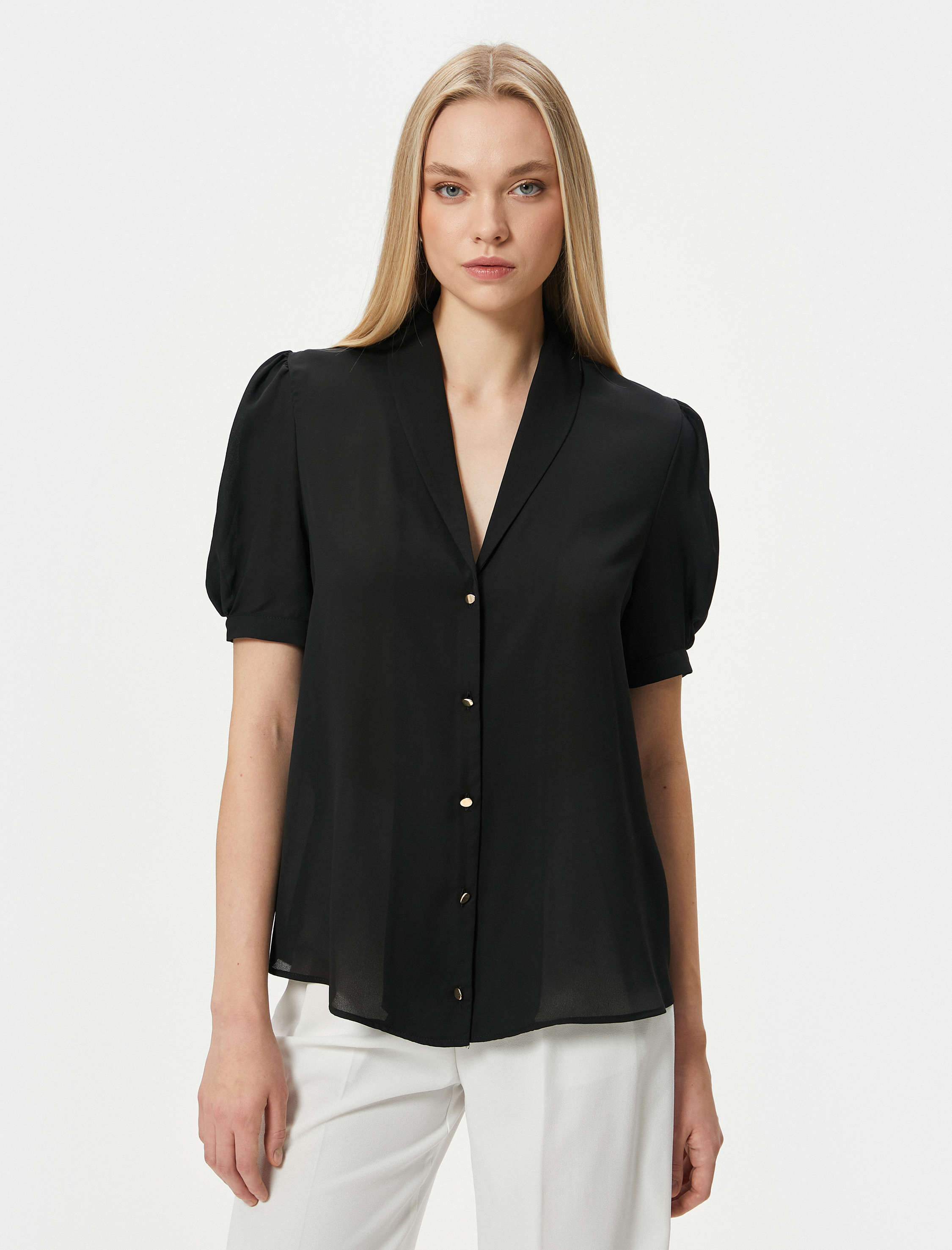   Kısa Kollu Gömlek Düğmeli V Yaka