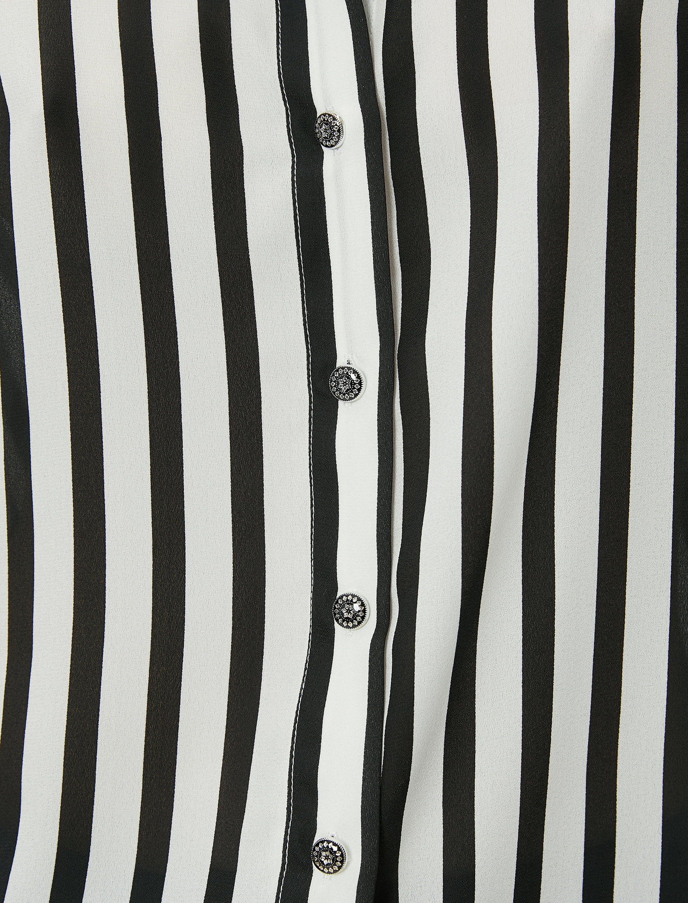   Oversize Gömlek Uzun Kollu Düğmeli Klasik Yaka