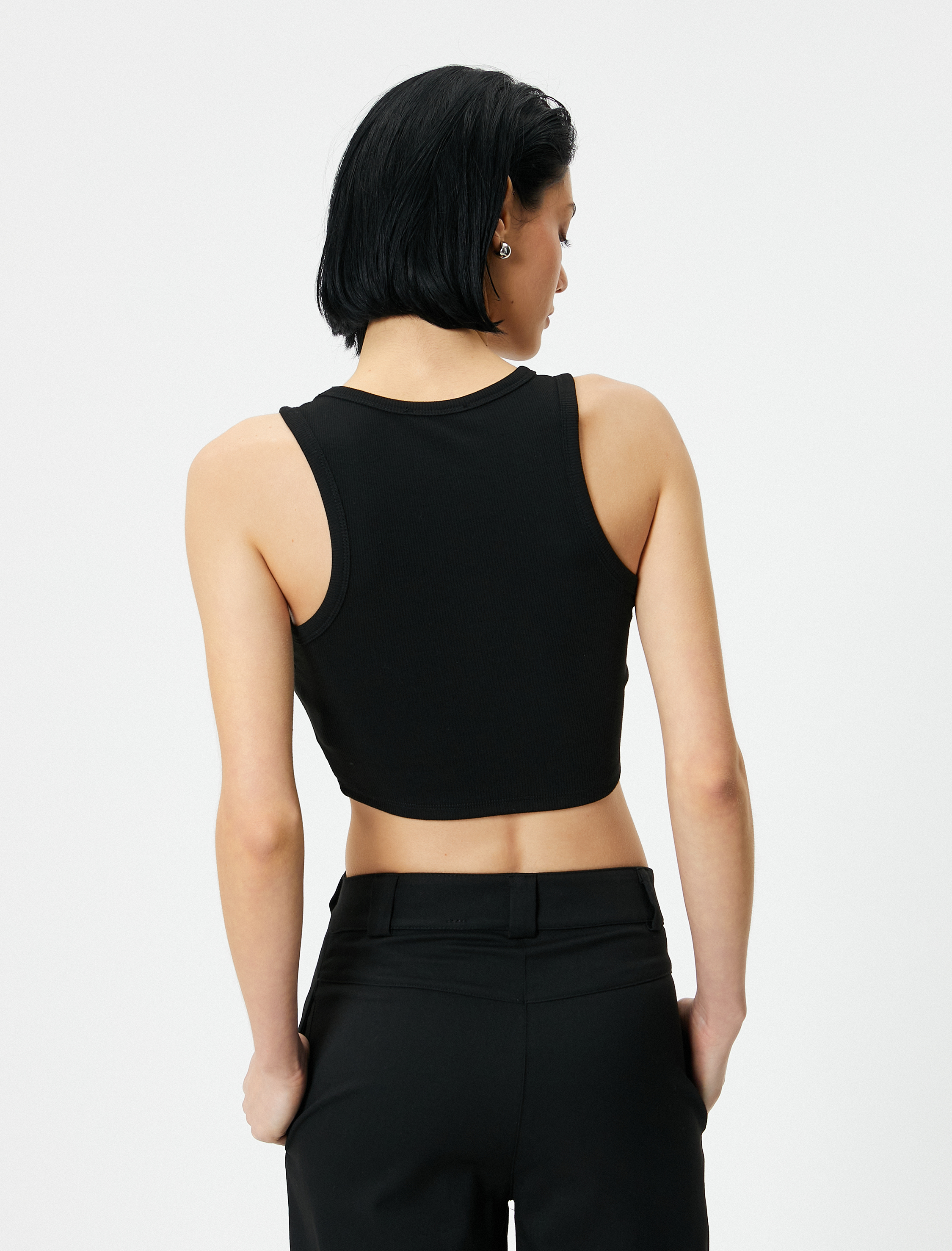   Halter Yaka Atlet Crop Ribanalı Kolsuz