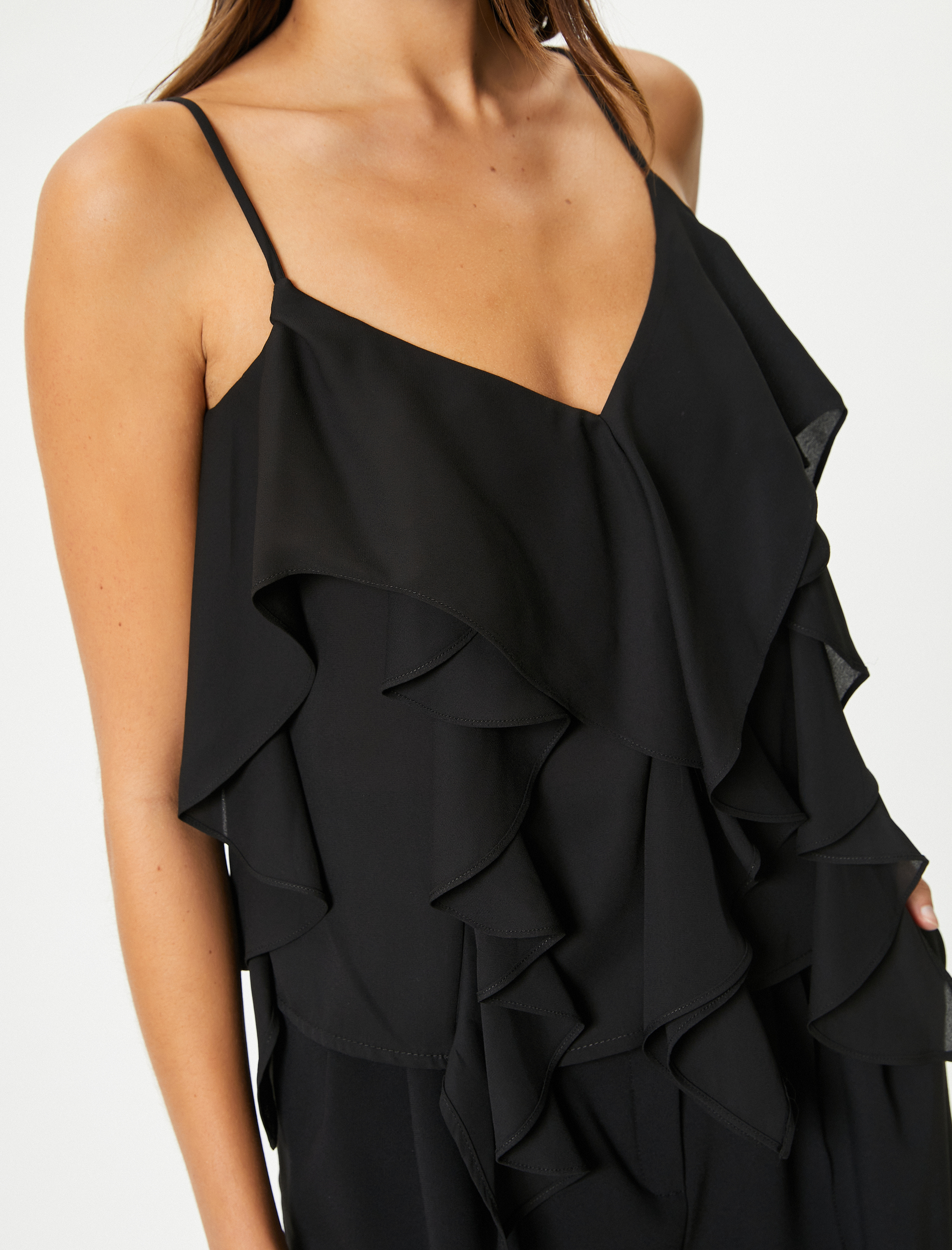   Fırfırlı Bluz İnce Askılı V Yaka