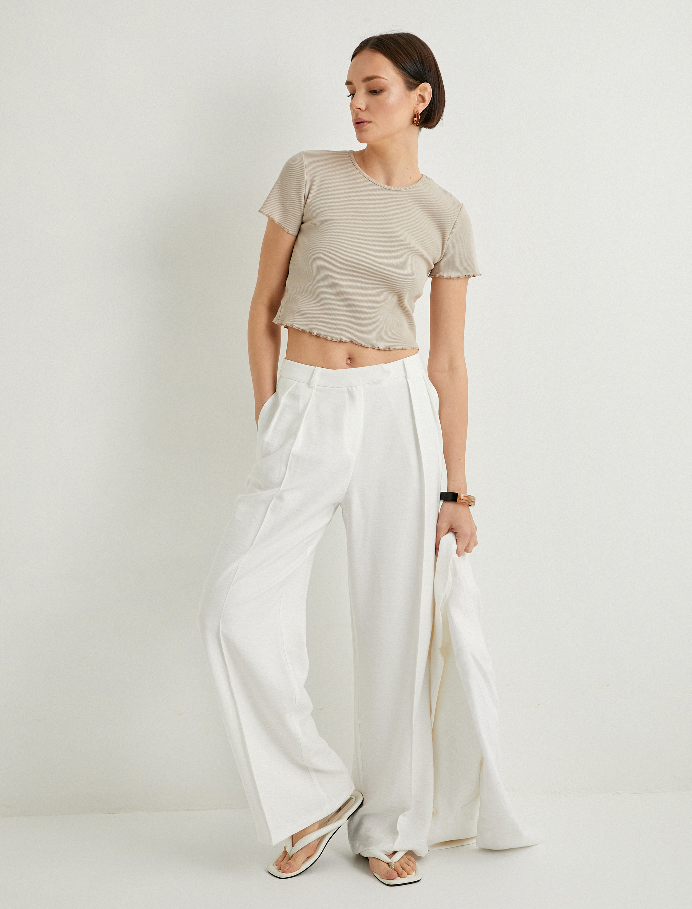   Crop Tişört Kısa Kollu Fitilli Bisiklet Yaka Pamuklu