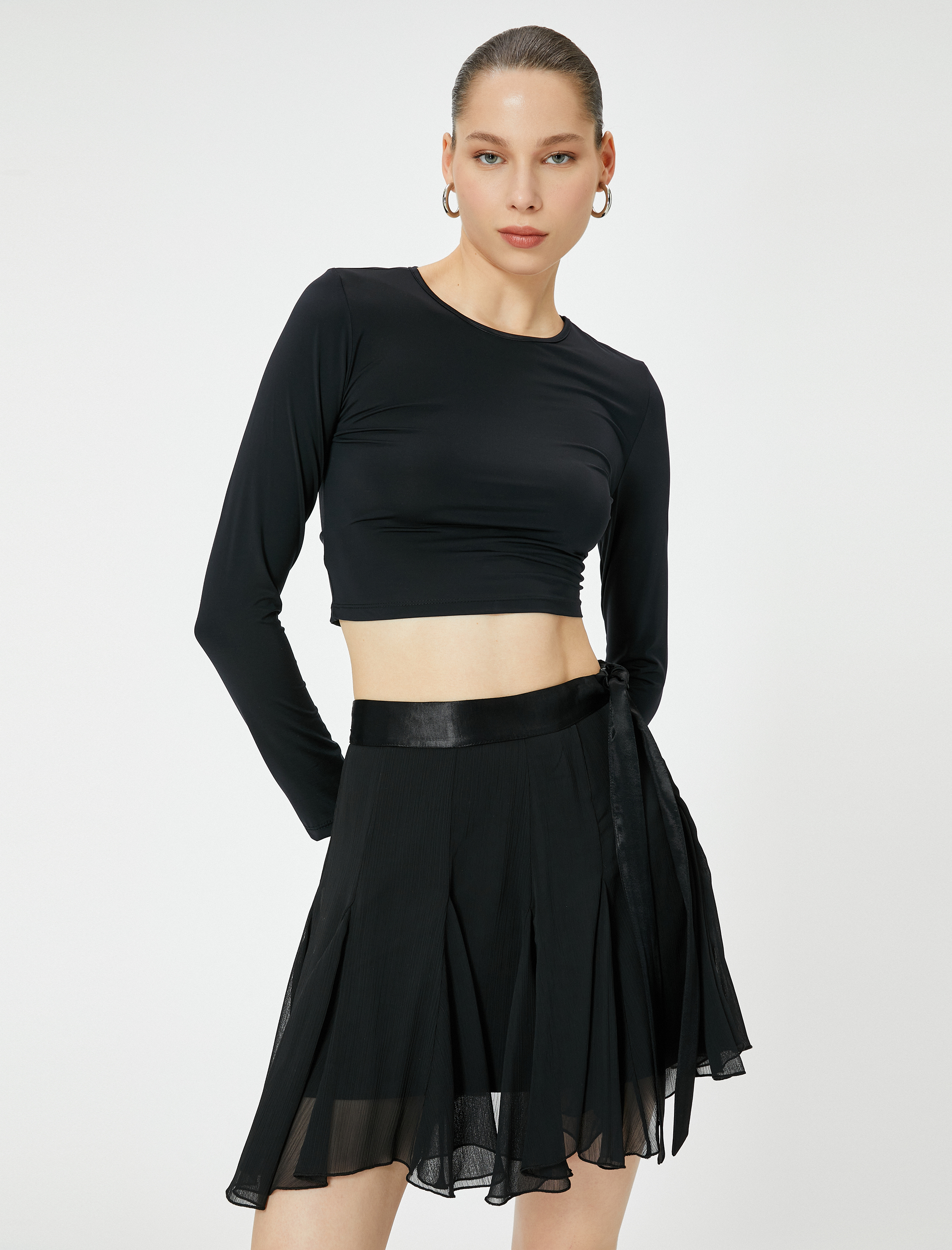   Mini Tül Fırfırlı Etek Astarlı Kuşak Detaylı